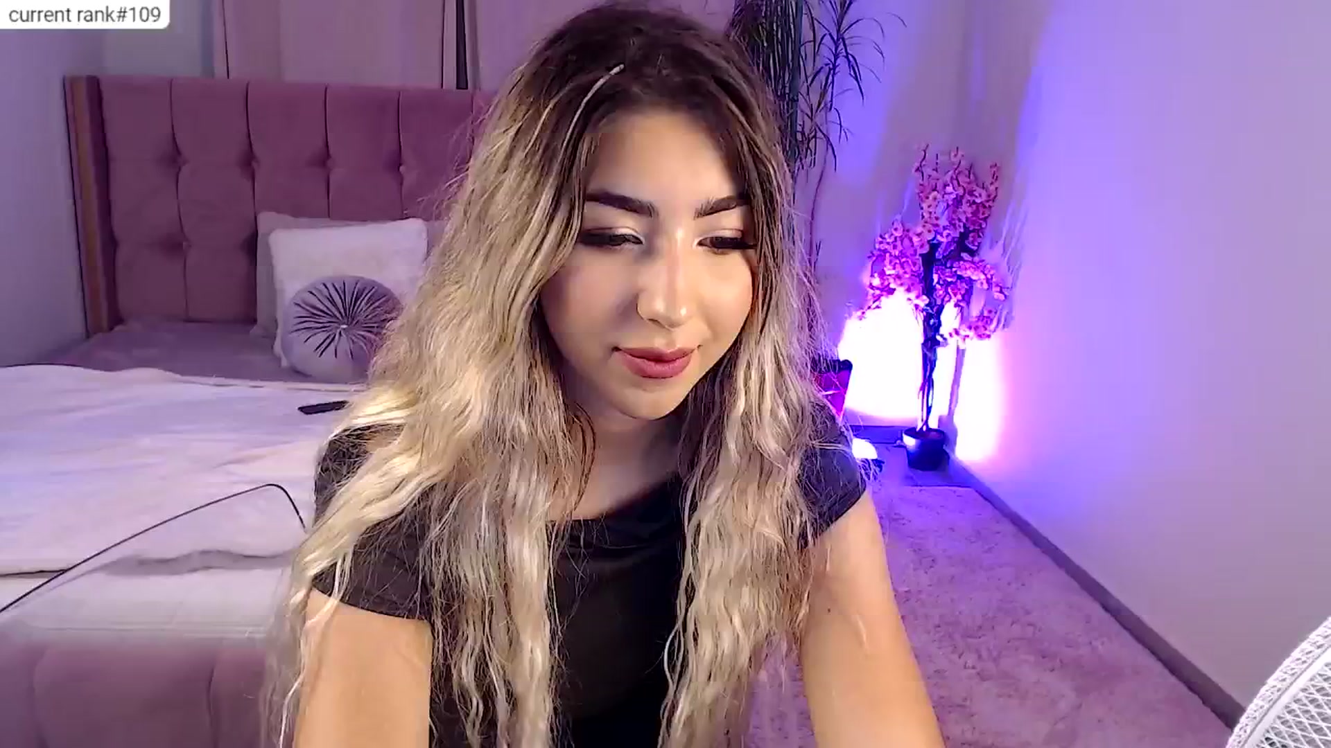 Gallery image thumbnail from JESSICAA's myfreecams stream on, 08/03/2024, 15:35 image 4 of 20