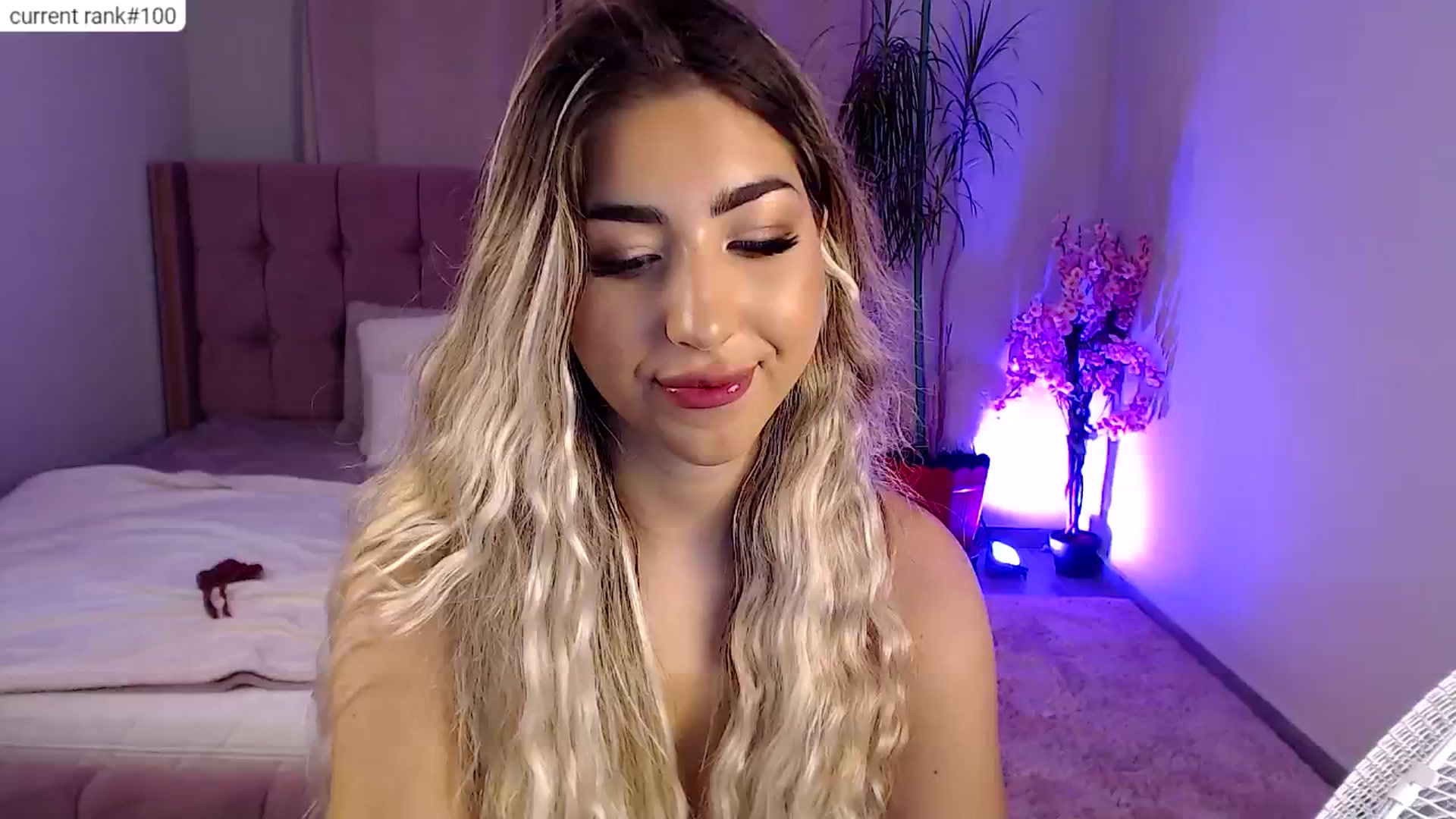 Gallery image thumbnail from JESSICAA's myfreecams stream on, 08/03/2024, 17:16 image 20 of 20