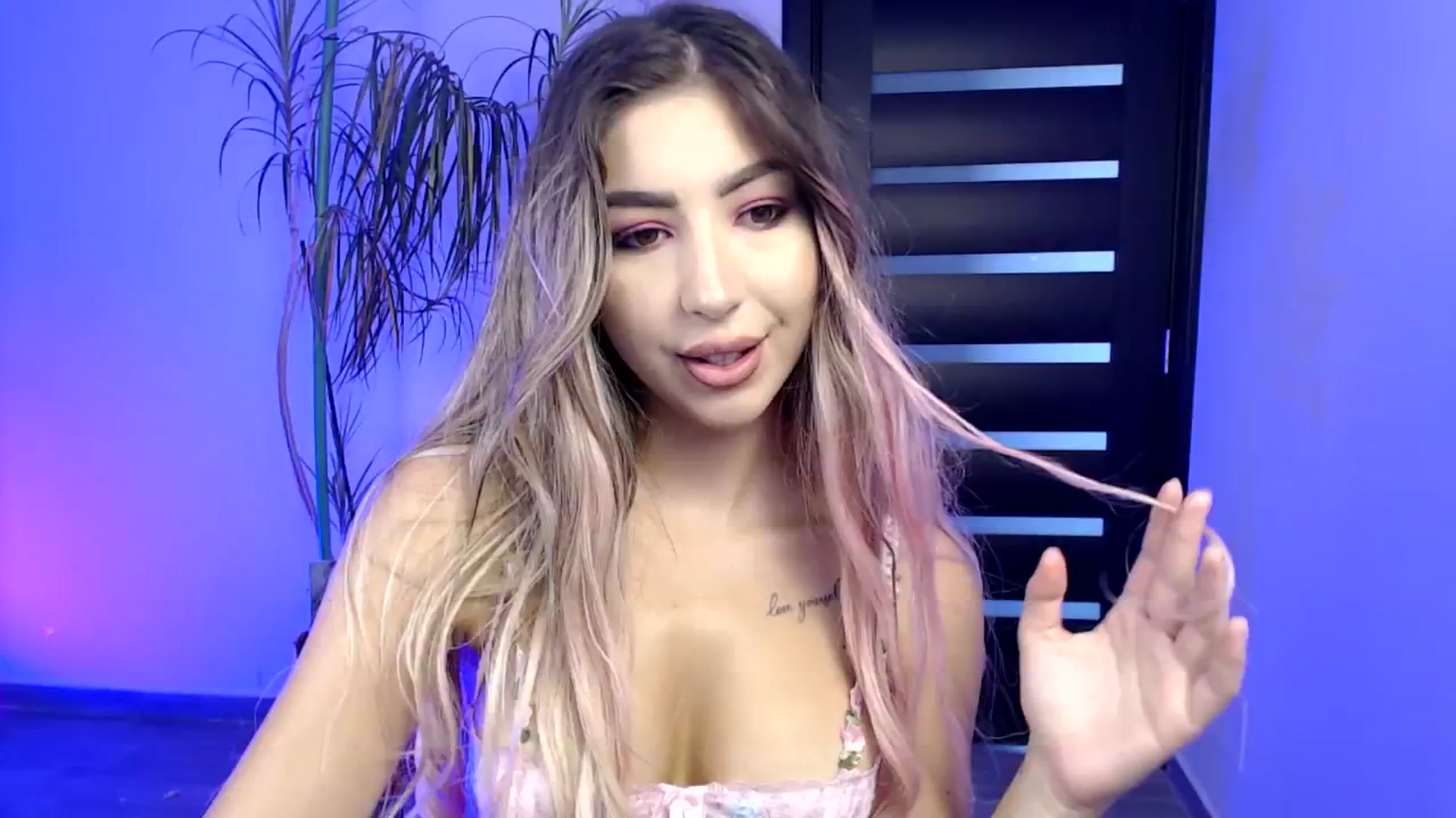 Gallery image thumbnail from JESSICAA's myfreecams stream on, 09/23/2024, 08:42 image 20 of 20