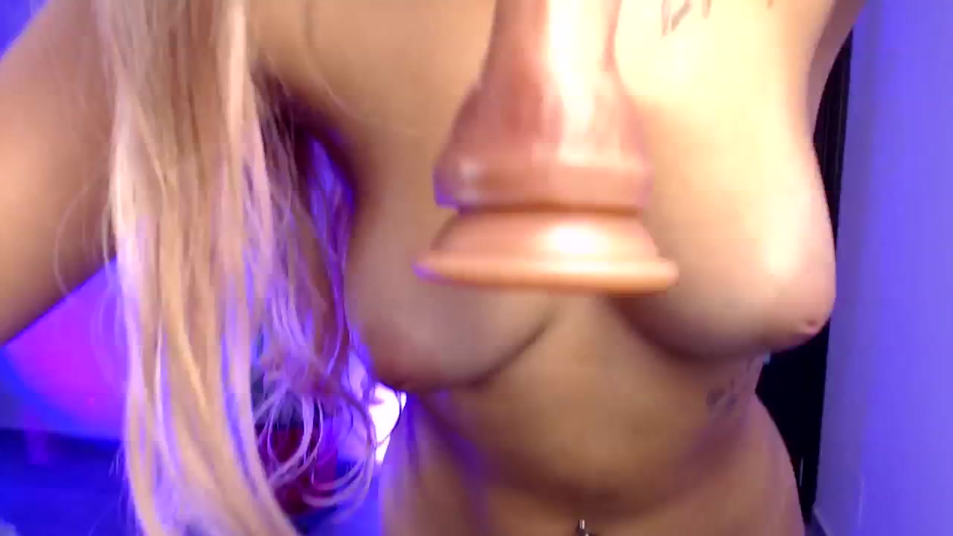 Gallery image thumbnail from JESSICAA's myfreecams stream on, 09/23/2024, 14:40 image 8 of 20