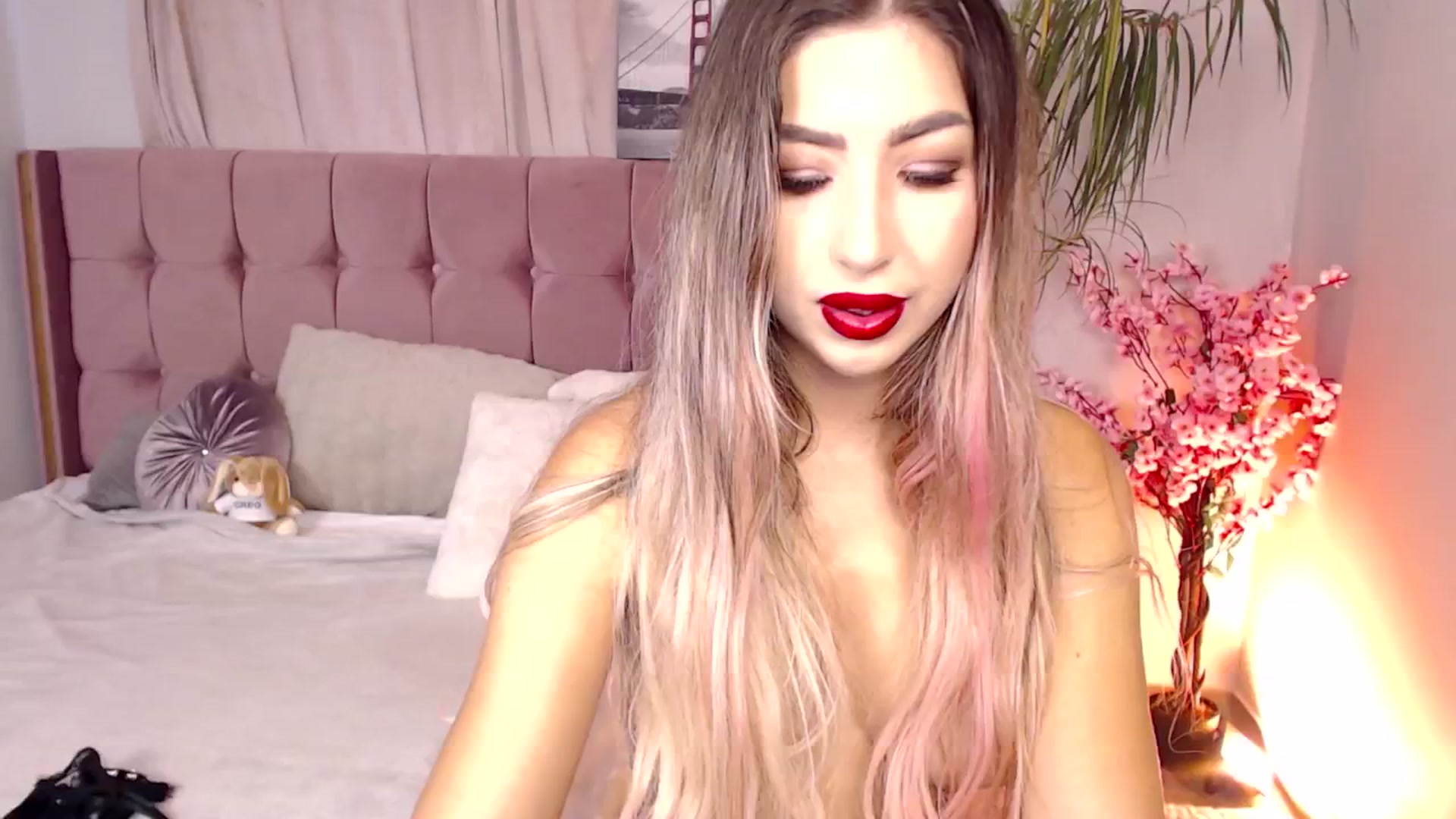 Gallery image thumbnail from JESSICAA's myfreecams stream on, 09/24/2024, 09:06 image 2 of 20