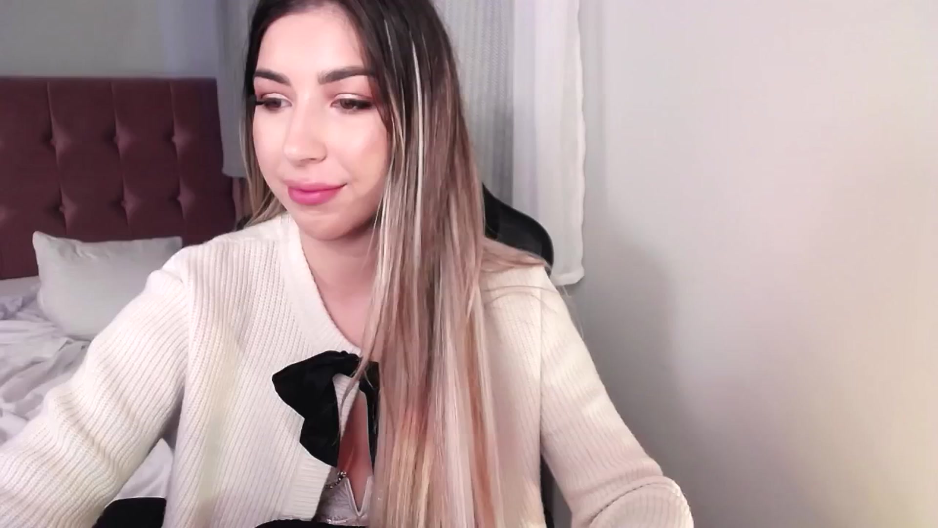 Gallery image thumbnail from JESSICAA's myfreecams stream on, 10/31/2024, 12:44 image 3 of 20
