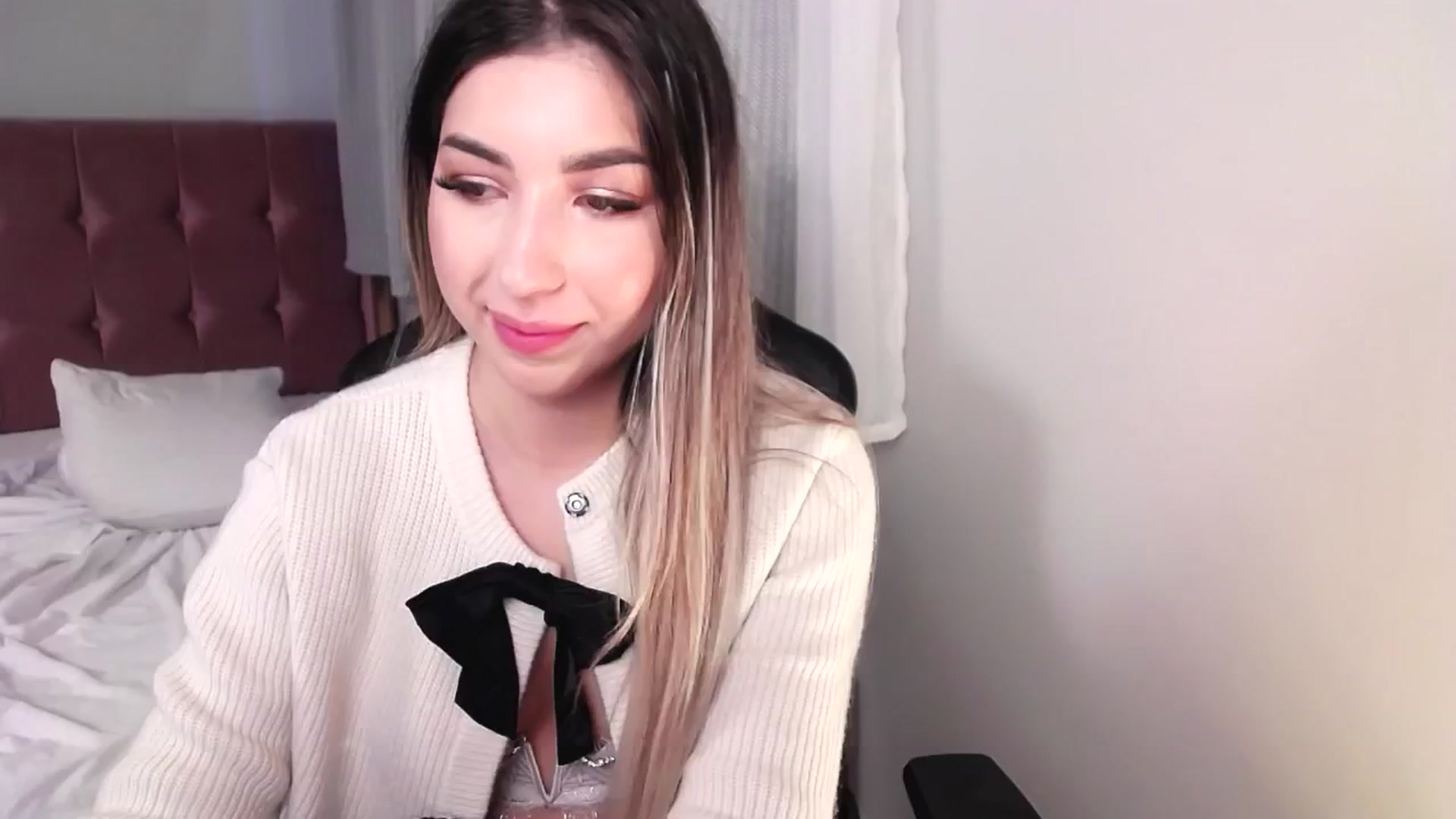 Gallery image thumbnail from JESSICAA's myfreecams stream on, 10/31/2024, 12:44 image 2 of 20