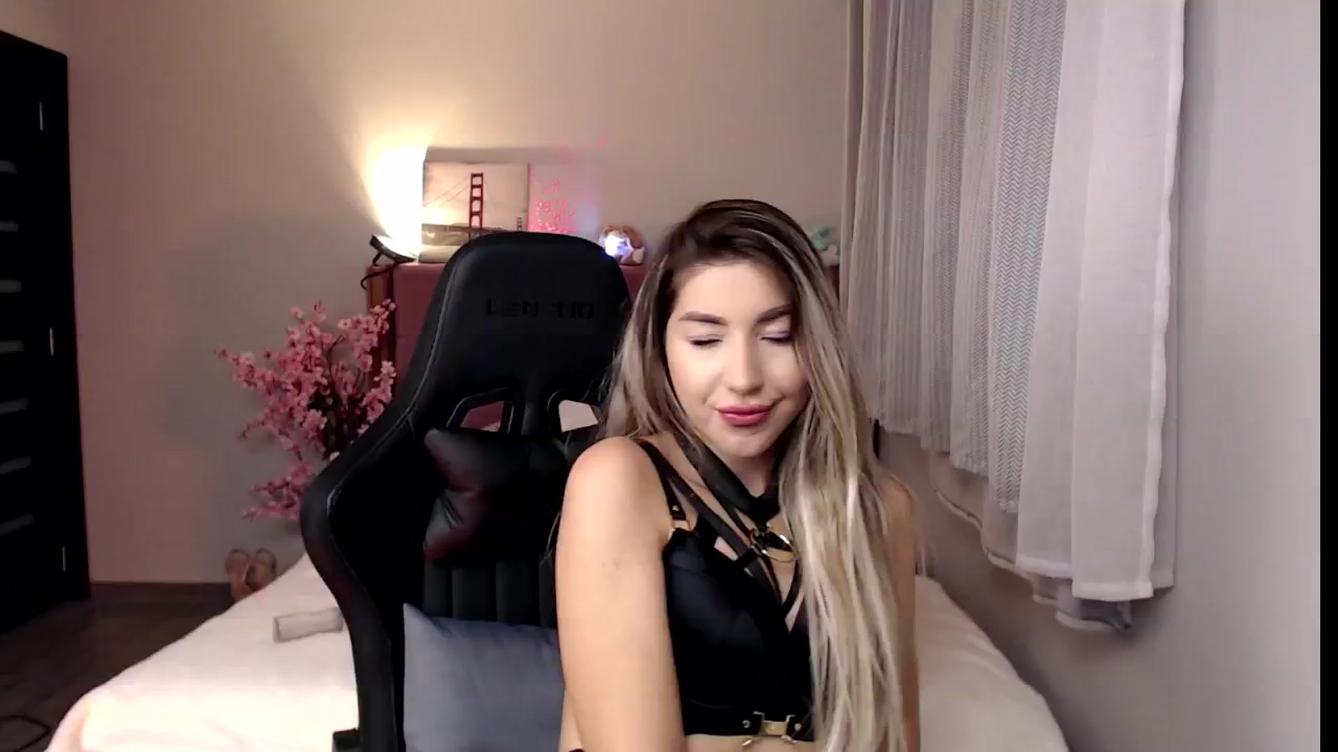 Gallery image thumbnail from JESSICAA's myfreecams stream on, 11/02/2024, 16:42 image 11 of 20