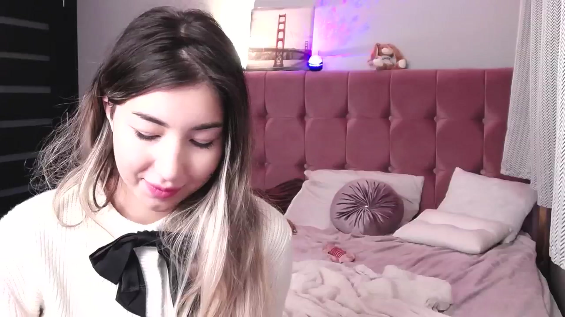 Gallery image thumbnail from JESSICAA's myfreecams stream on, 11/03/2024, 15:56 image 4 of 20