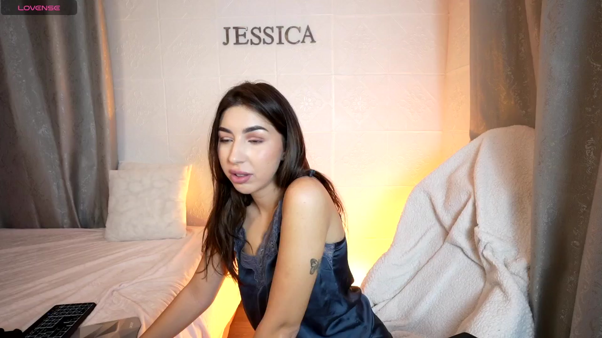 Gallery image thumbnail from JESSICAA's myfreecams stream on, 11/15/2024, 22:15 image 4 of 20