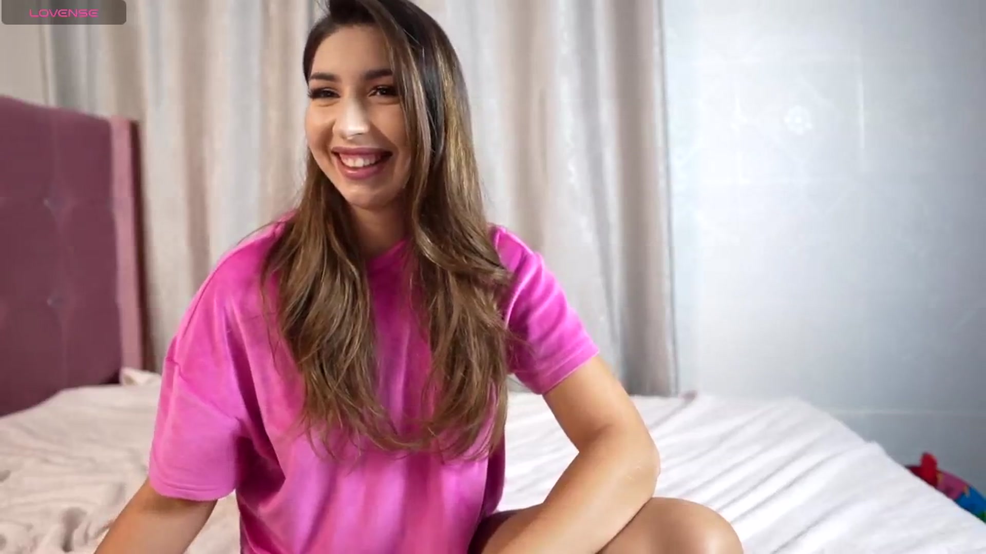 Gallery image thumbnail from JESSICAA's myfreecams stream on, 12/19/2024, 18:18 image 3 of 20