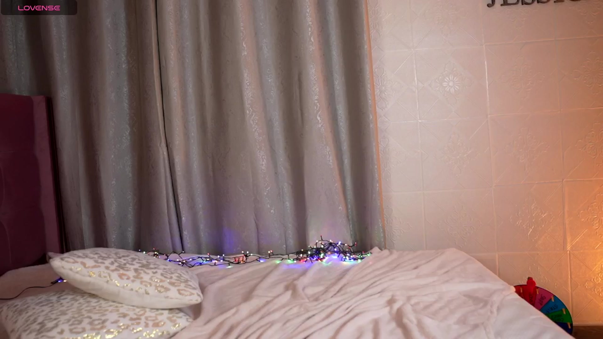 Gallery image thumbnail from JESSICAA's myfreecams stream on, 12/19/2024, 18:18 image 20 of 20