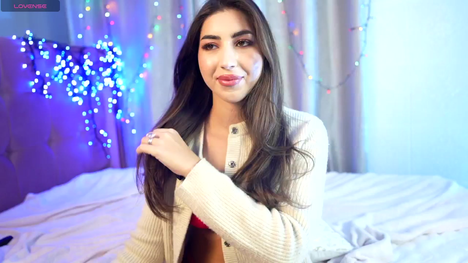 Gallery image thumbnail from JESSICAA's myfreecams stream on, 12/20/2024, 22:51 image 10 of 20
