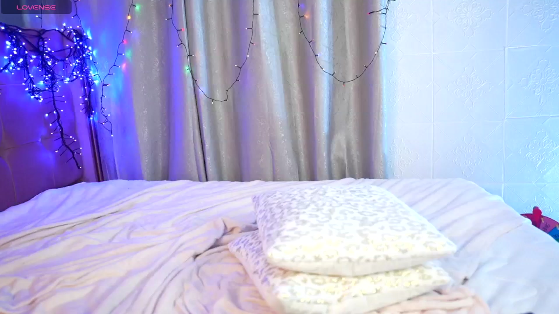 Gallery image thumbnail from JESSICAA's myfreecams stream on, 12/20/2024, 22:51 image 9 of 20