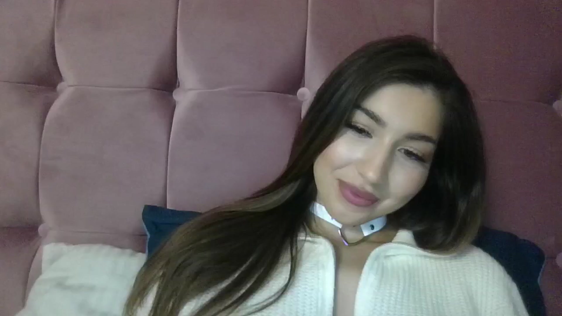 Gallery image thumbnail from JESSICAA's myfreecams stream on, 02/04/2025, 21:18 image 17 of 20