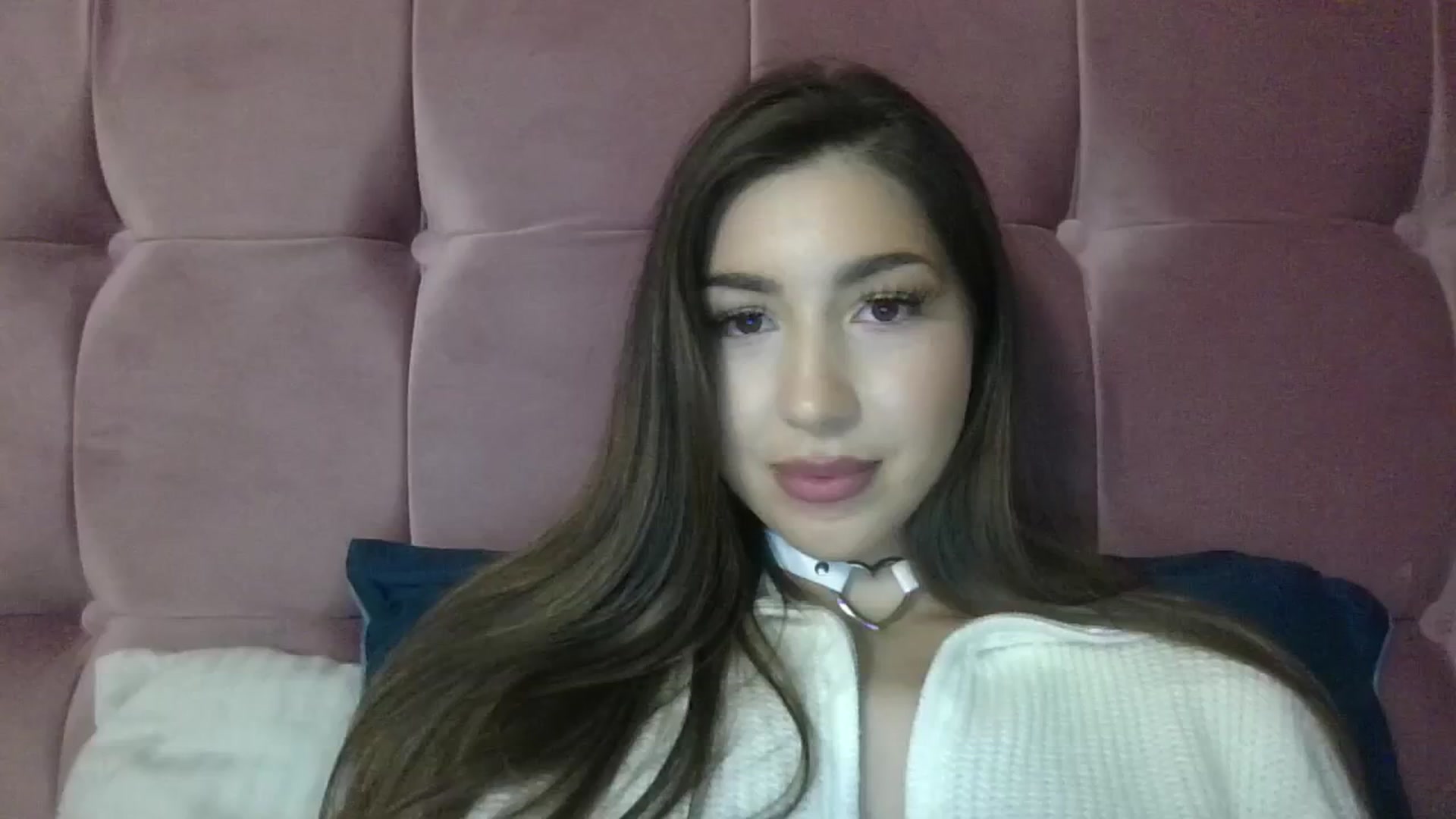 Gallery image thumbnail from JESSICAA's myfreecams stream on, 02/04/2025, 21:18 image 19 of 20