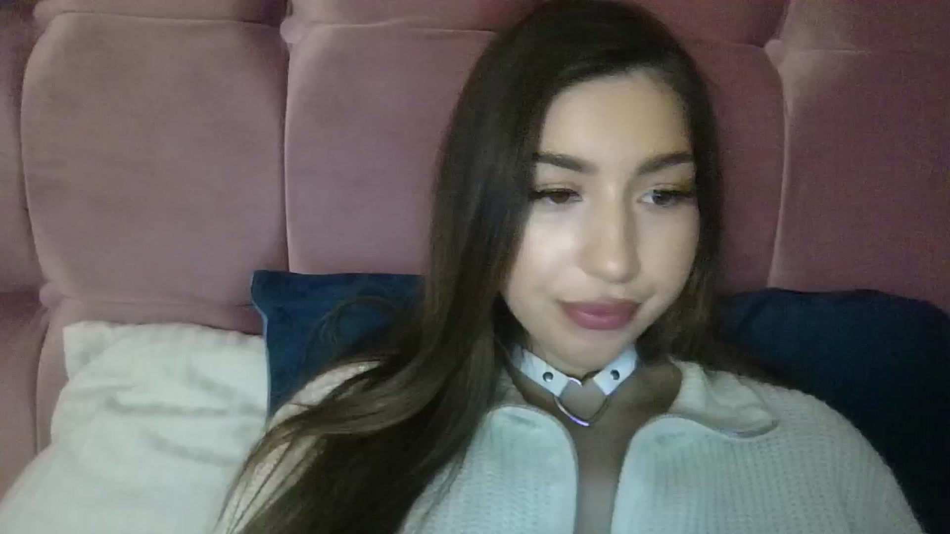 Gallery image thumbnail from JESSICAA's myfreecams stream on, 02/04/2025, 21:18 image 3 of 20