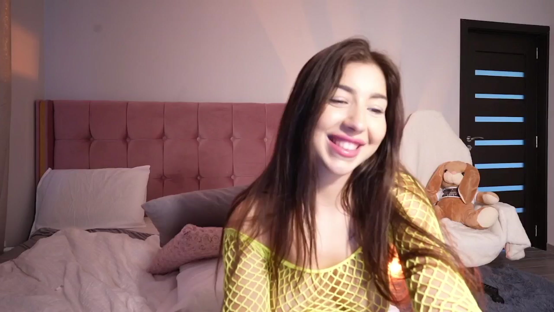 Gallery image thumbnail from JESSICAA's myfreecams stream on, 04/17/2025, 13:42 image 5 of 20