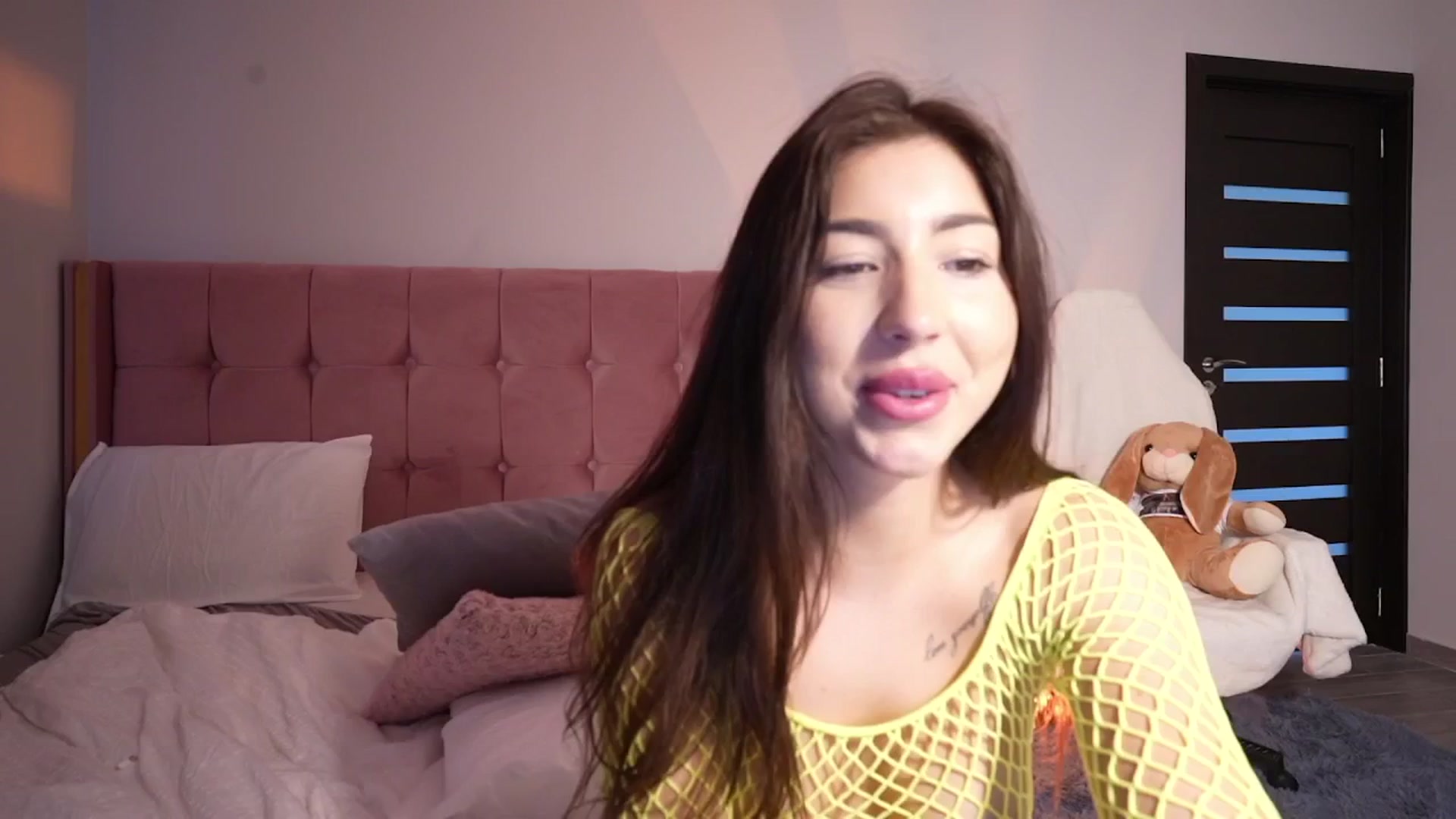 Gallery image thumbnail from JESSICAA's myfreecams stream on, 04/17/2025, 13:42 image 1 of 20