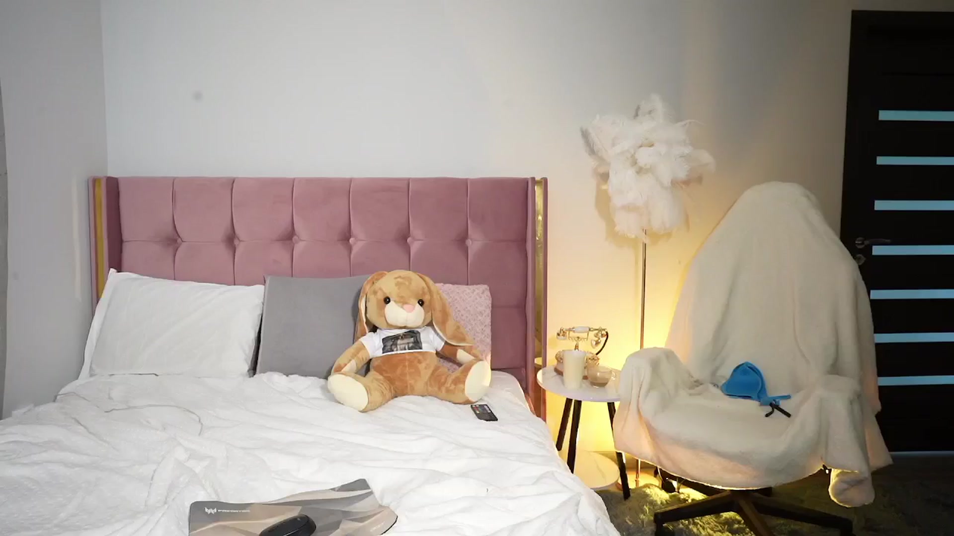 Gallery image thumbnail from JESSICAA's myfreecams stream on, 04/18/2025, 13:03 image 2 of 20