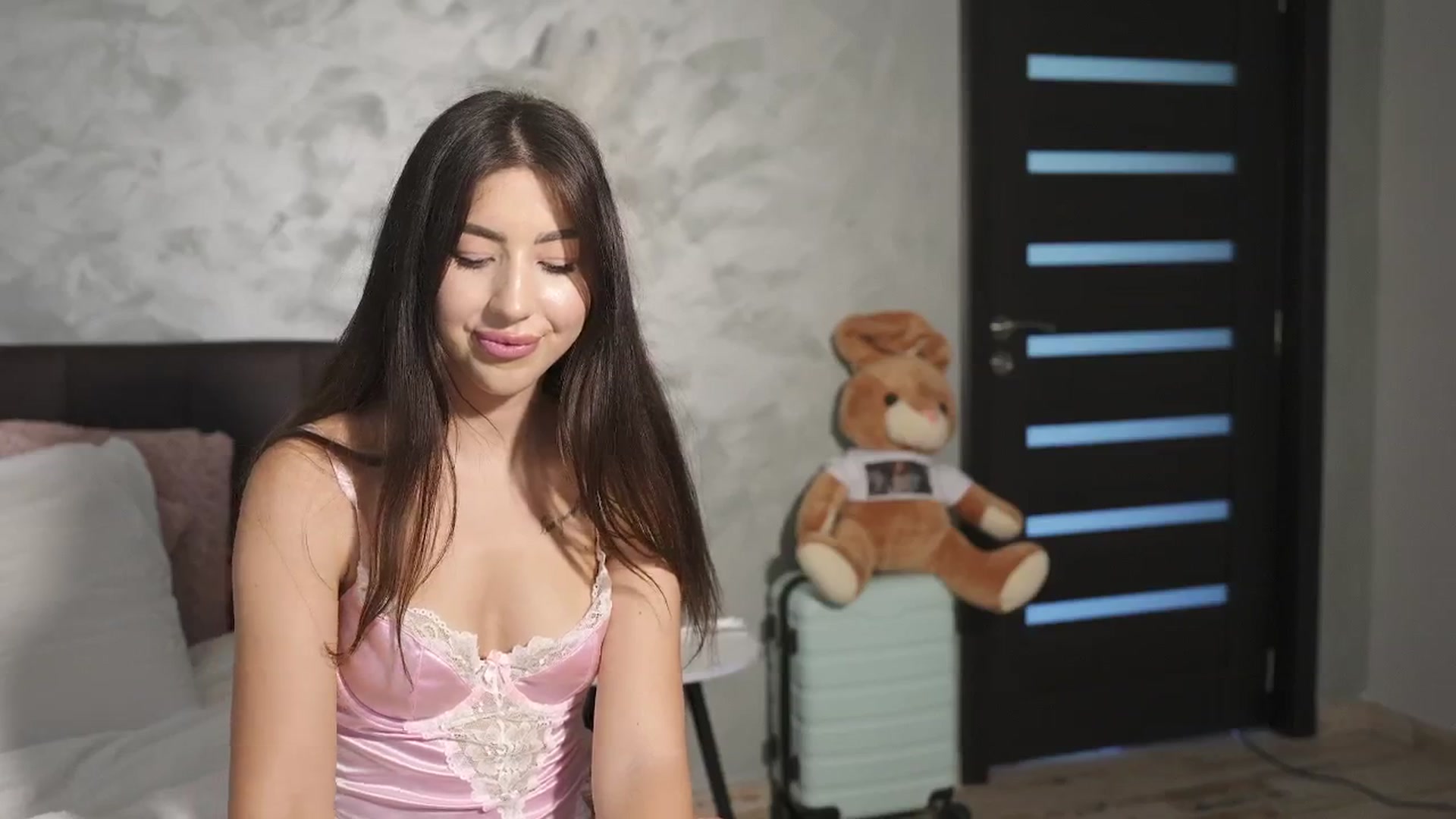 Gallery image thumbnail from JESSICAA's myfreecams stream on, 05/02/2025, 10:22 image 18 of 20