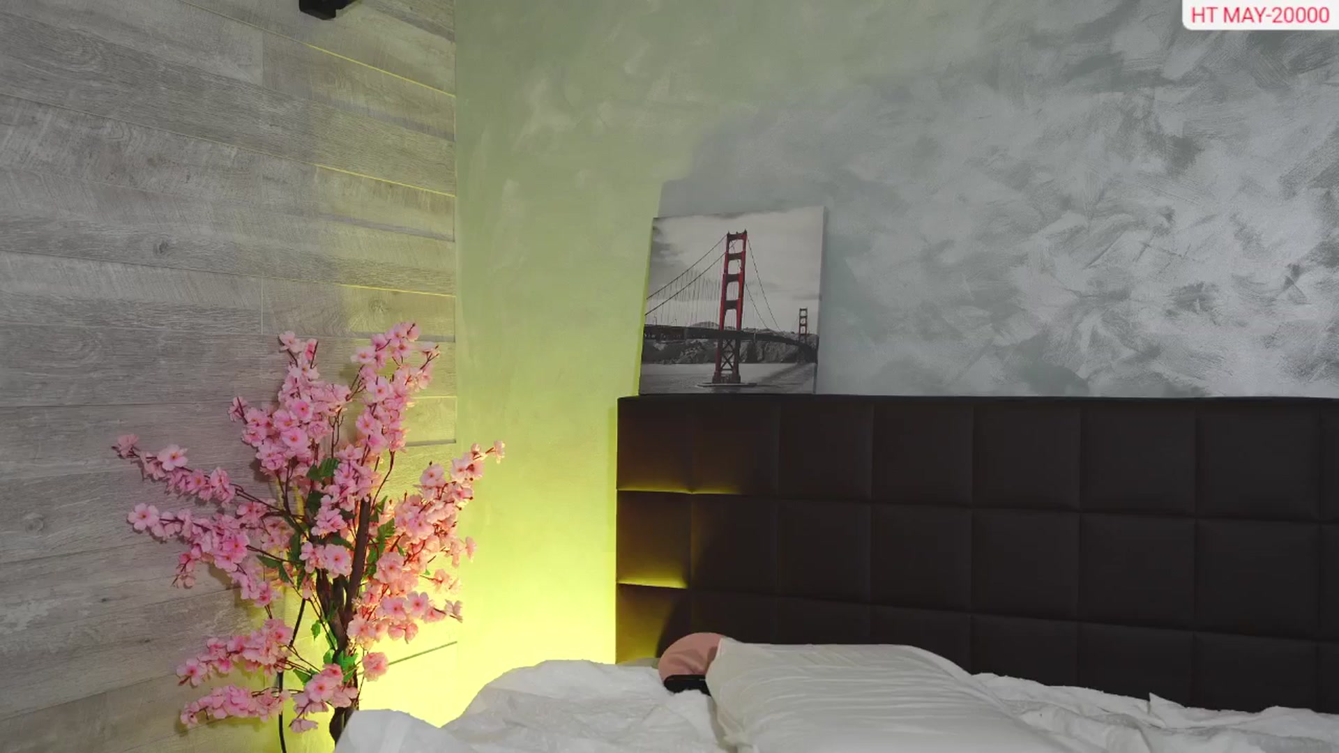 Gallery image thumbnail from JESSICAA's myfreecams stream on, 05/03/2025, 18:31 image 1 of 20