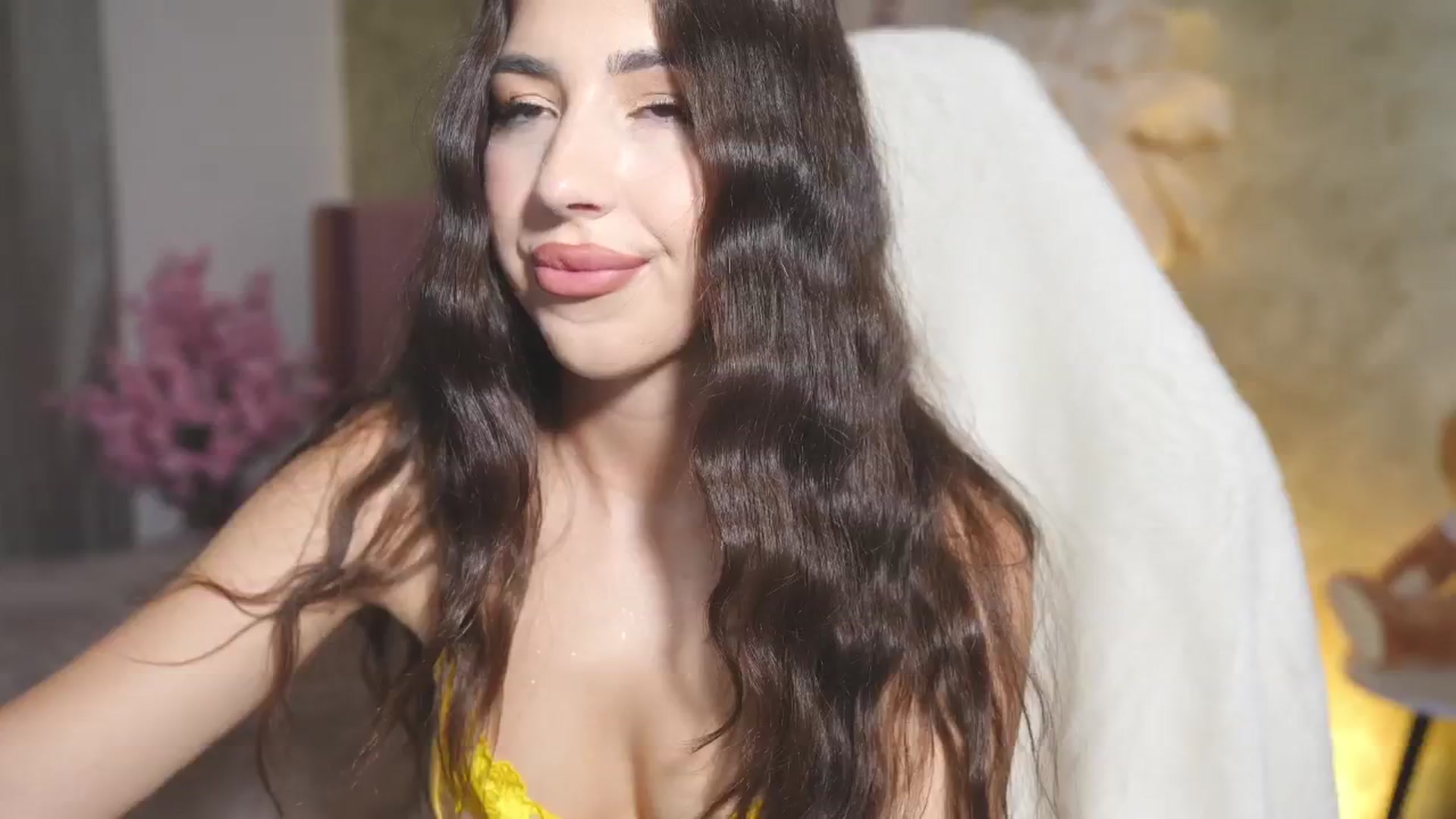 Gallery image thumbnail from JESSICAA's myfreecams stream on, 05/04/2025, 22:00 image 11 of 20