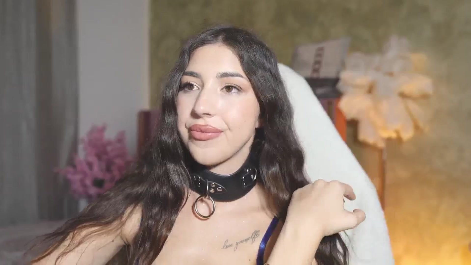 Gallery image thumbnail from JESSICAA's myfreecams stream on, 05/04/2025, 22:40 image 20 of 20