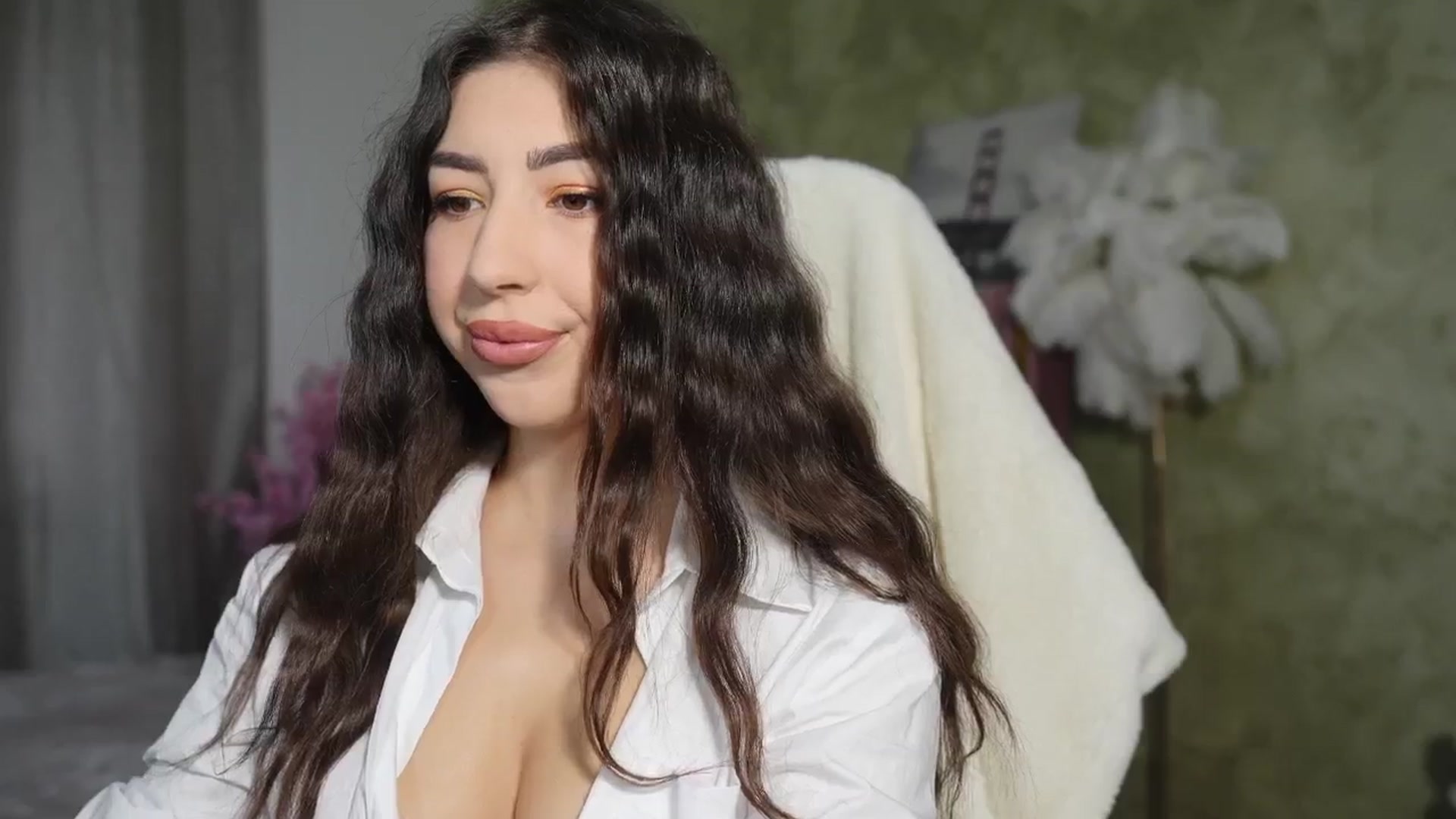 Gallery image thumbnail from JESSICAA's myfreecams stream on, 05/07/2025, 12:27 image 3 of 20