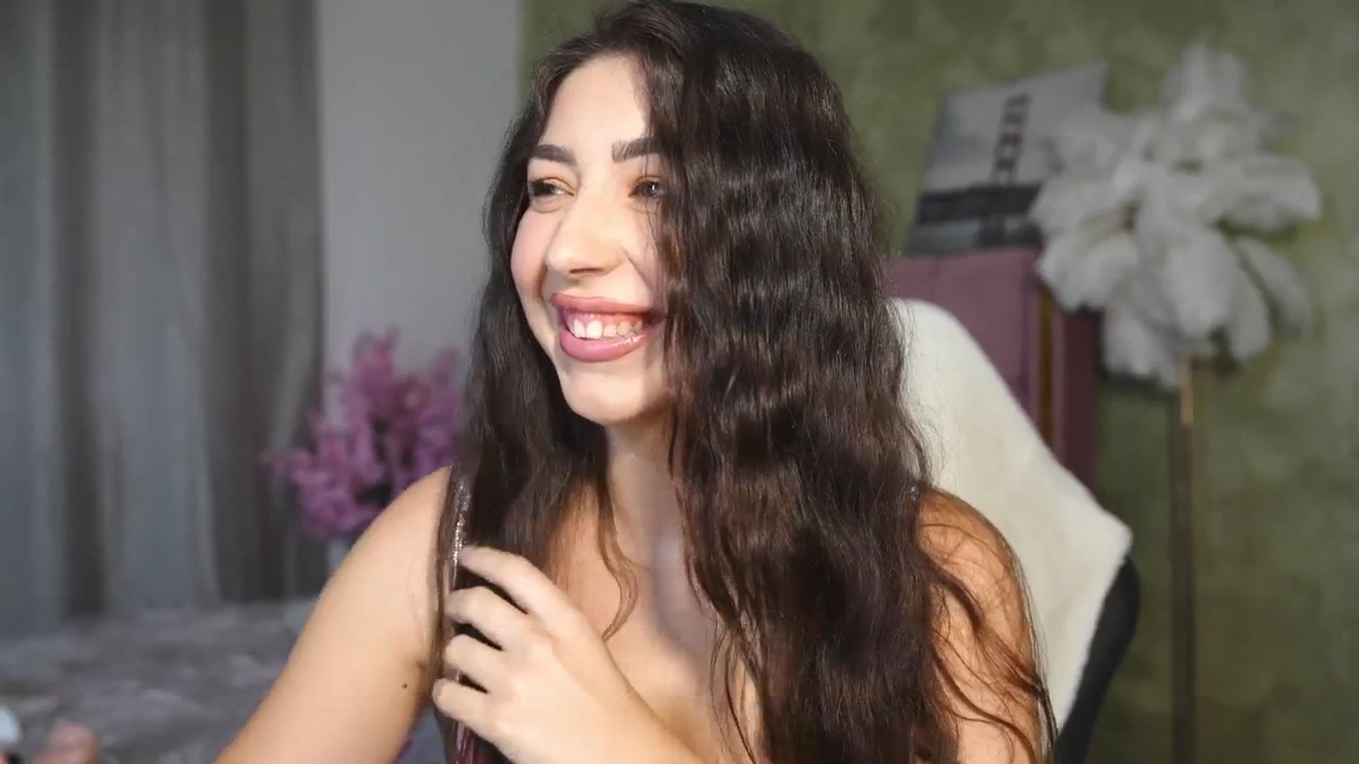Gallery image thumbnail from JESSICAA's myfreecams stream on, 05/07/2025, 14:47 image 3 of 20