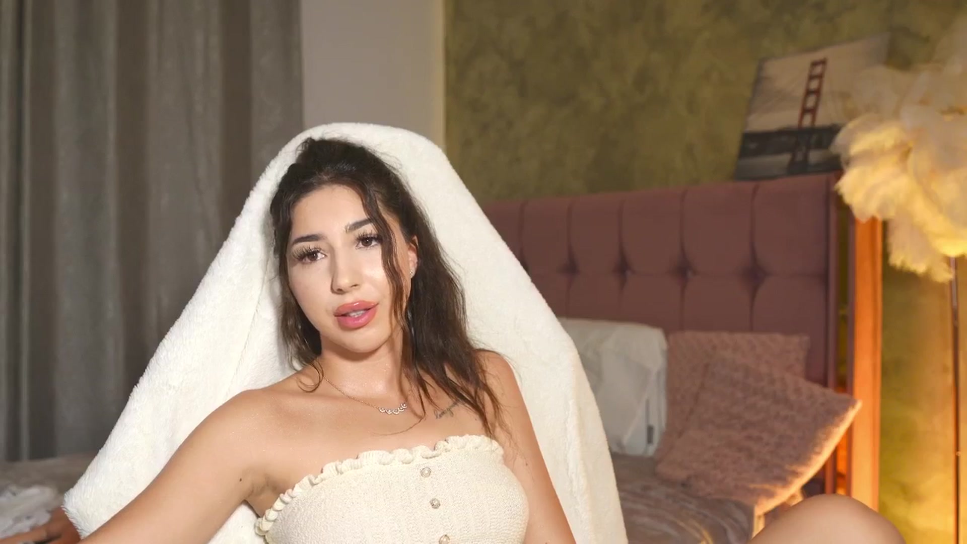 Gallery image thumbnail from JESSICAA's myfreecams stream on, 05/08/2025, 21:24 image 19 of 20