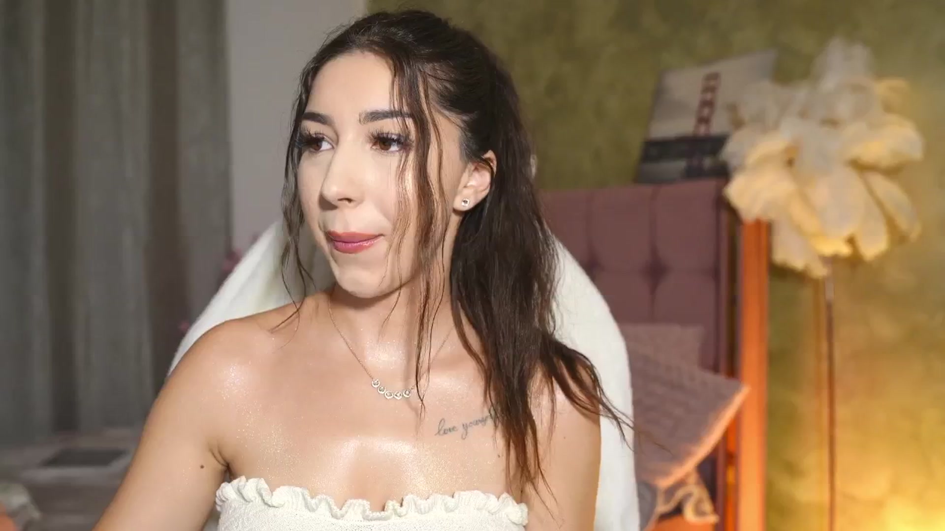 Gallery image thumbnail from JESSICAA's myfreecams stream on, 05/08/2025, 21:24 image 2 of 20