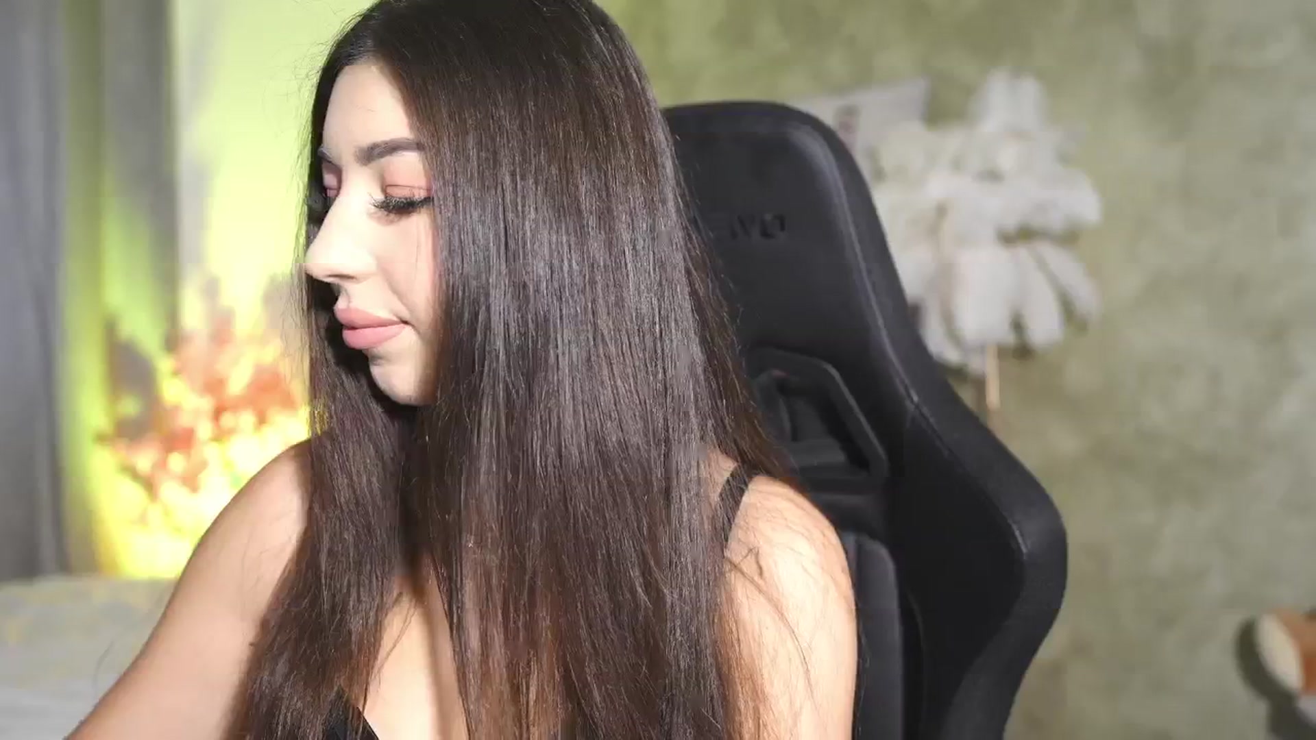 Gallery image thumbnail from JESSICAA's myfreecams stream on, 05/10/2025, 10:44 image 5 of 20