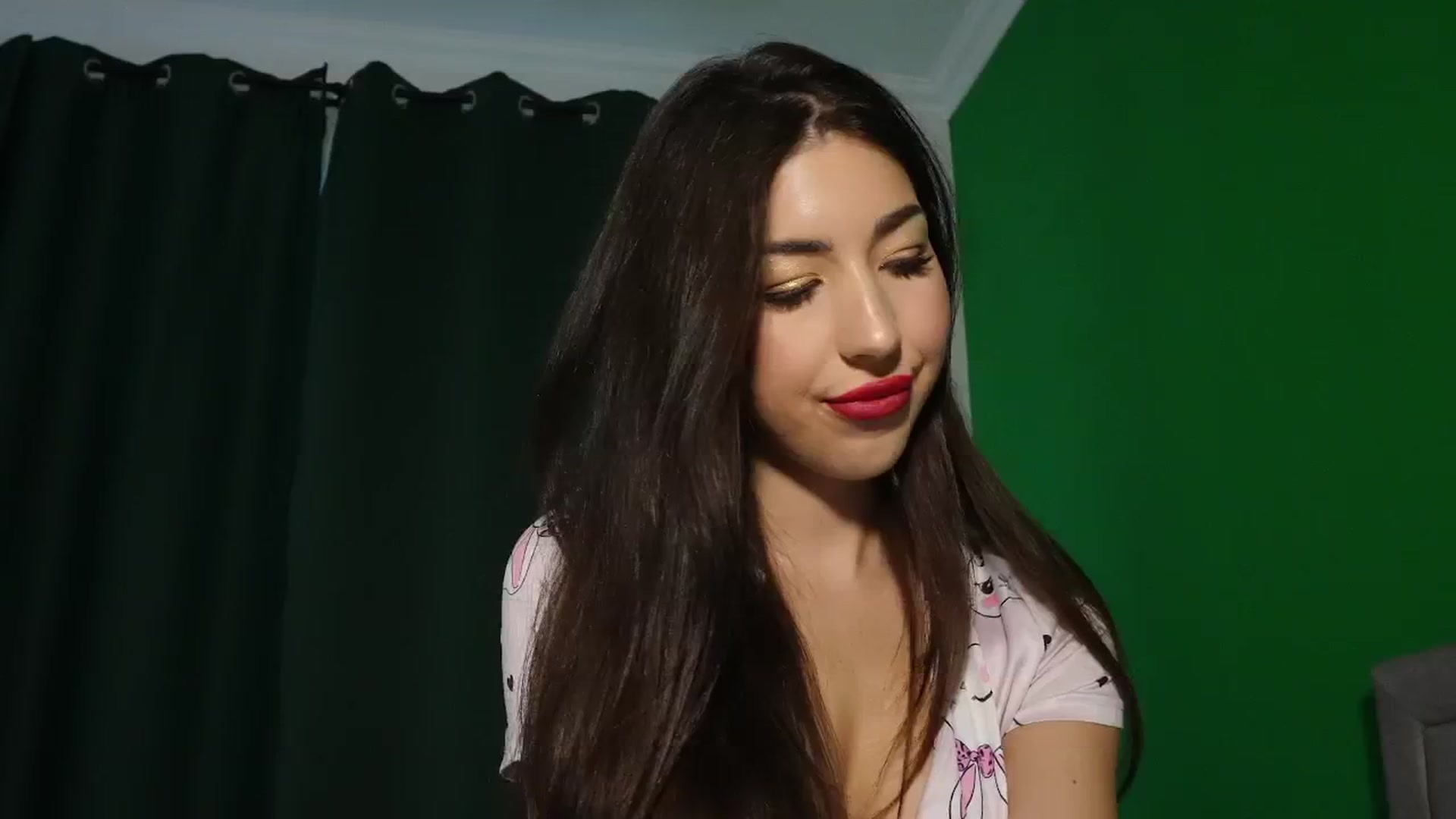 Gallery image thumbnail from JESSICAA's myfreecams stream on, 05/24/2025, 14:10 image 18 of 20