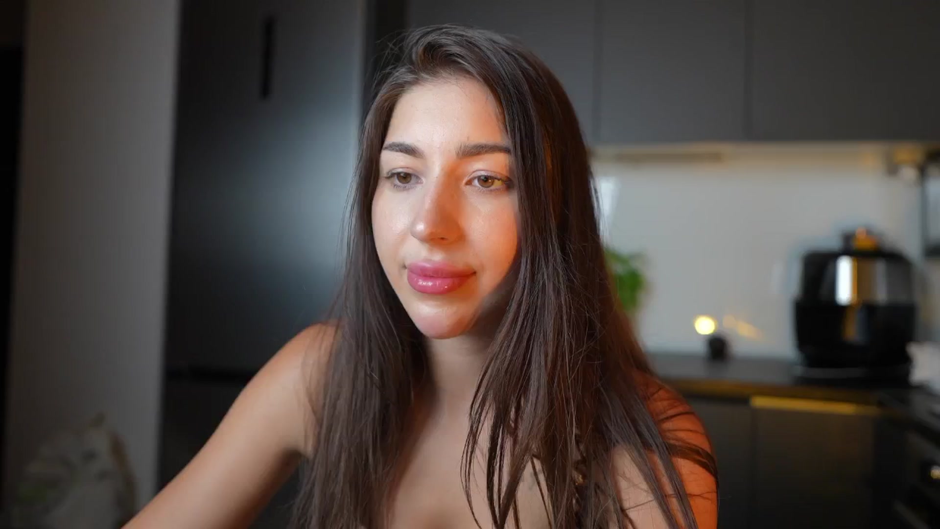 Gallery image thumbnail from JESSICAA's myfreecams stream on, 08/17/2025, 20:53 image 2 of 20