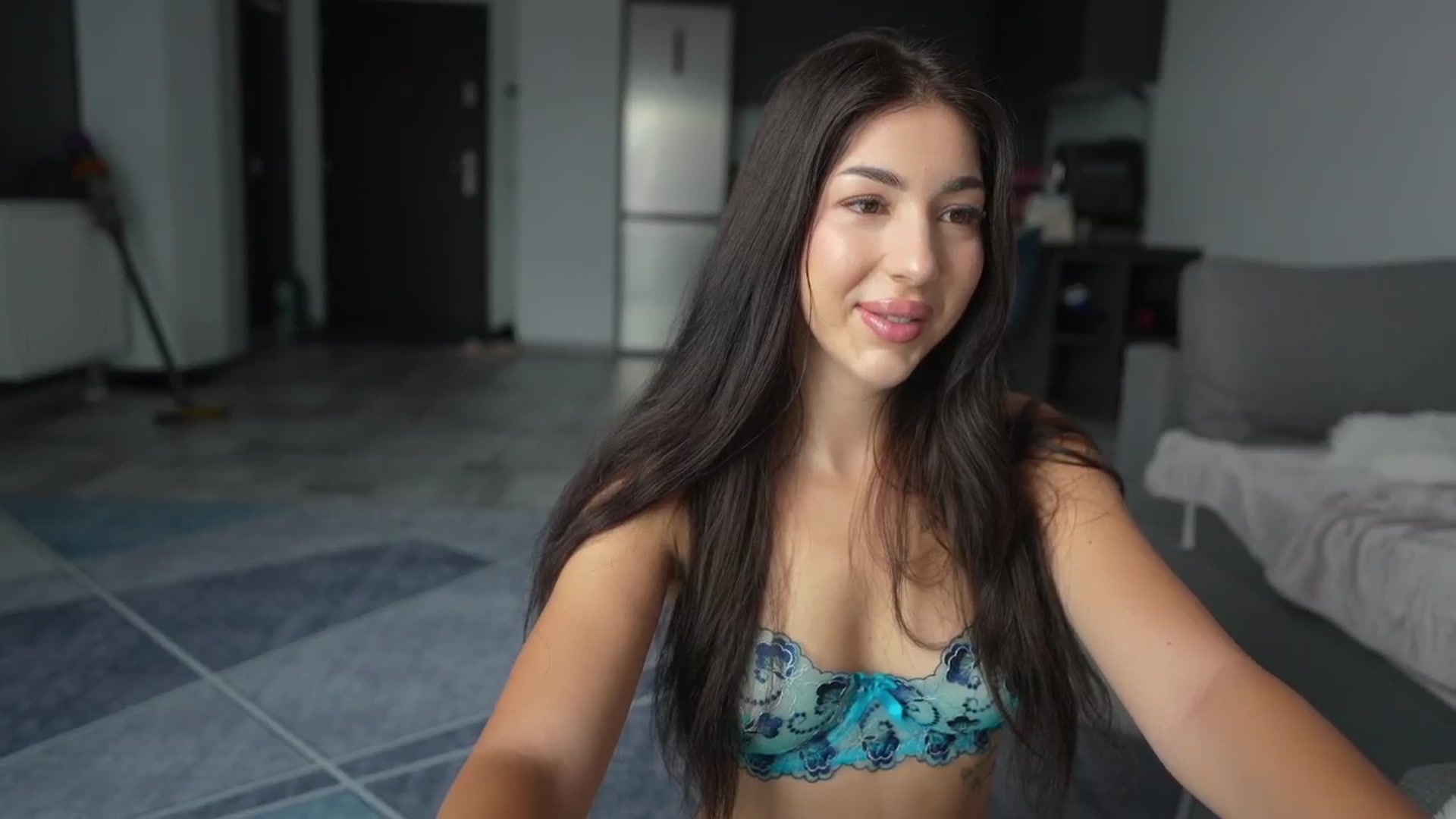 Gallery image thumbnail from JESSICAA's myfreecams stream on, 09/01/2025, 09:39 image 2 of 20