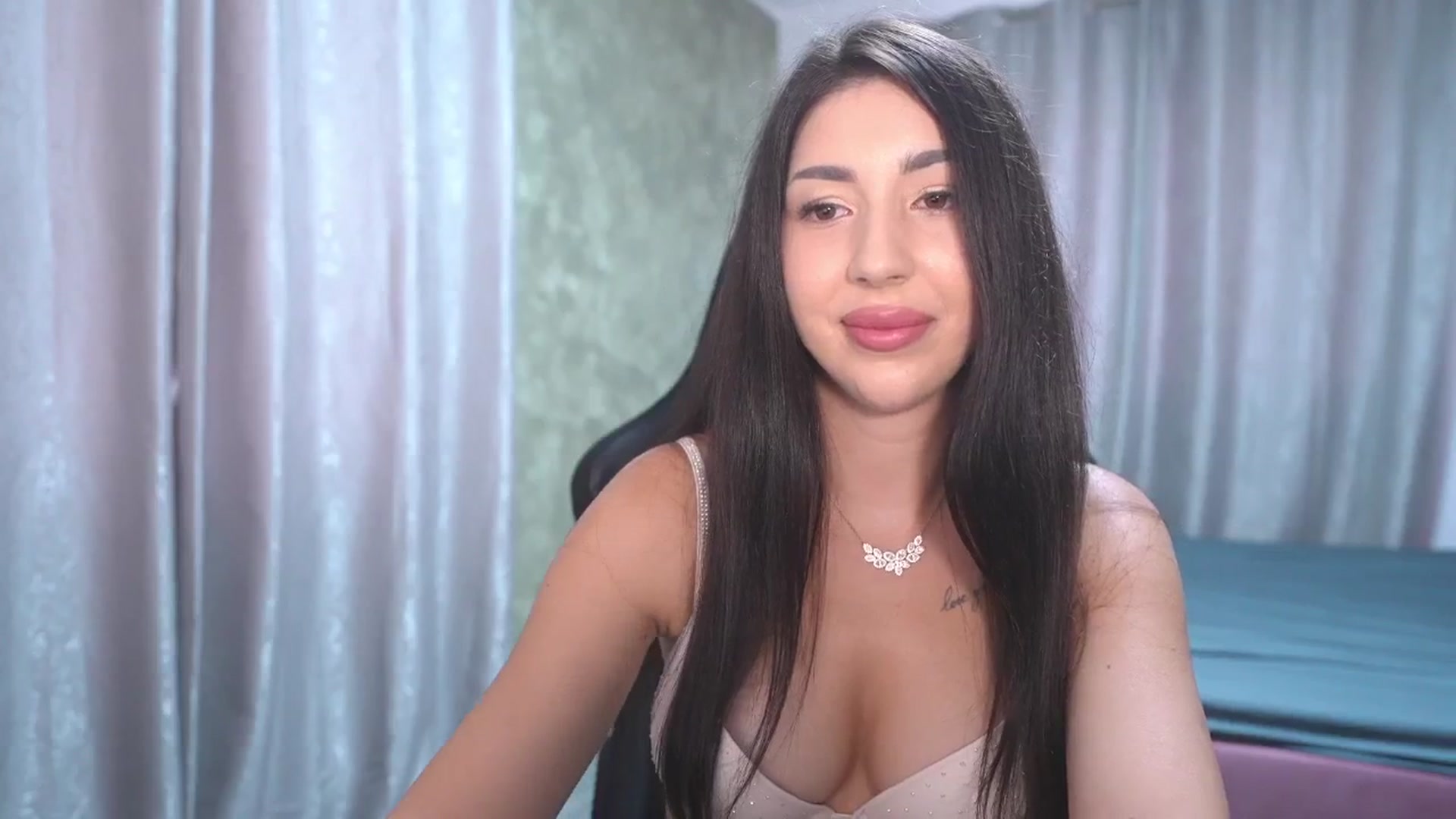Gallery image thumbnail from JESSICAA's myfreecams stream on, 09/08/2025, 15:56 image 4 of 20