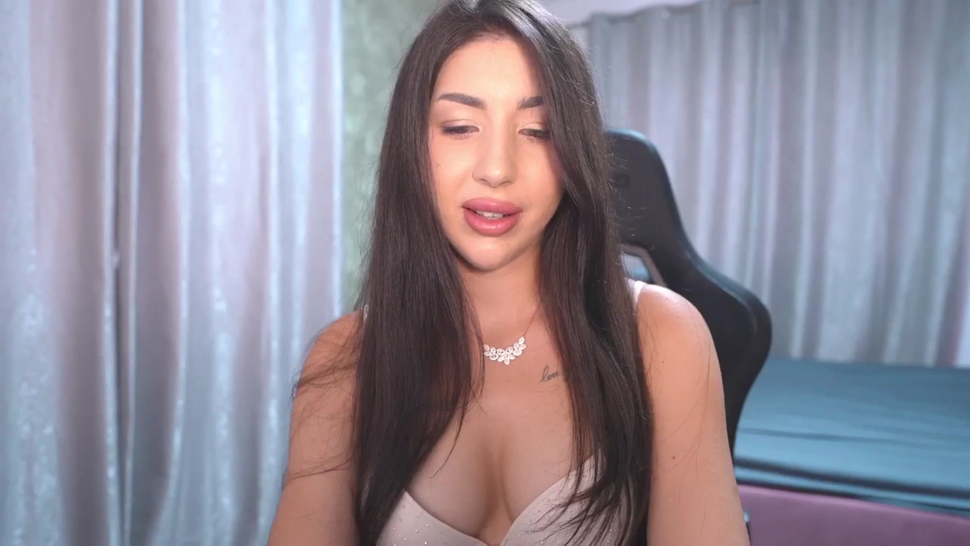 Gallery image thumbnail from JESSICAA's myfreecams stream on, 09/08/2025, 15:56 image 8 of 20