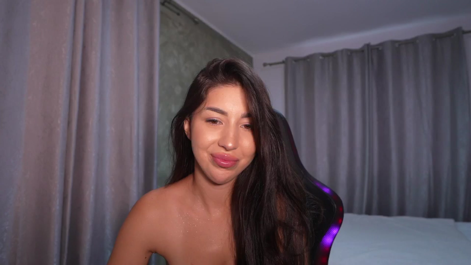 Gallery image thumbnail from JESSICAA's myfreecams stream on, 09/09/2025, 11:36 image 3 of 20