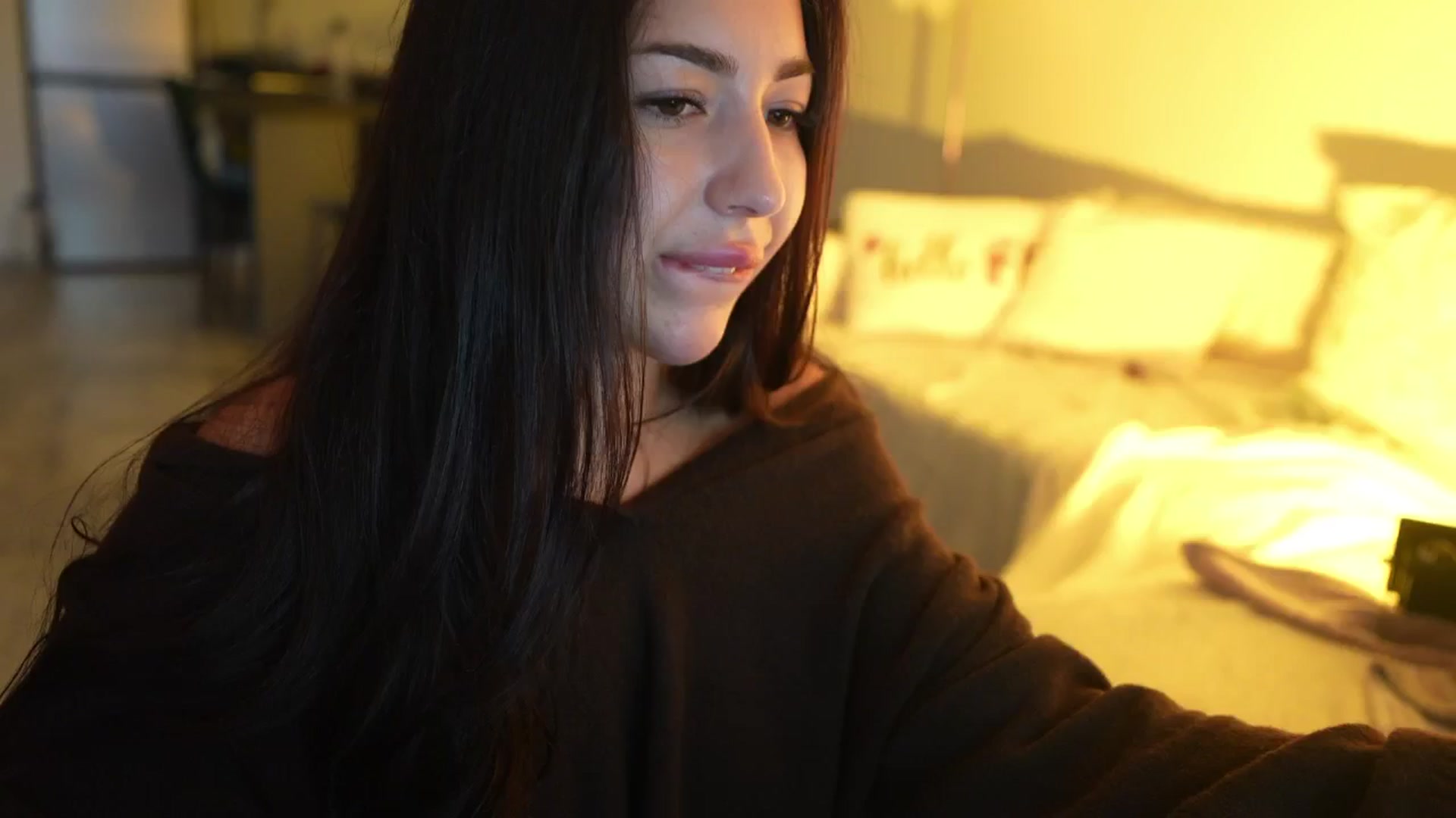 Gallery image thumbnail from JESSICAA's myfreecams stream on, 09/26/2025, 16:03 image 12 of 20