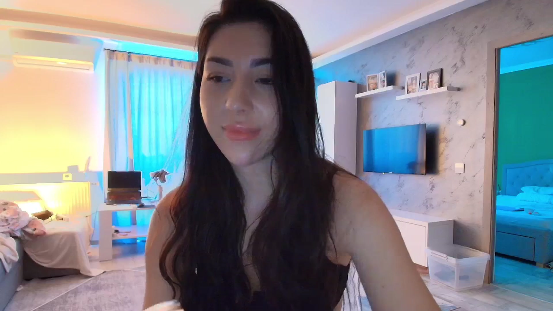 Gallery image thumbnail from JESSICAA's myfreecams stream on, 11/01/2025, 11:19 image 14 of 20