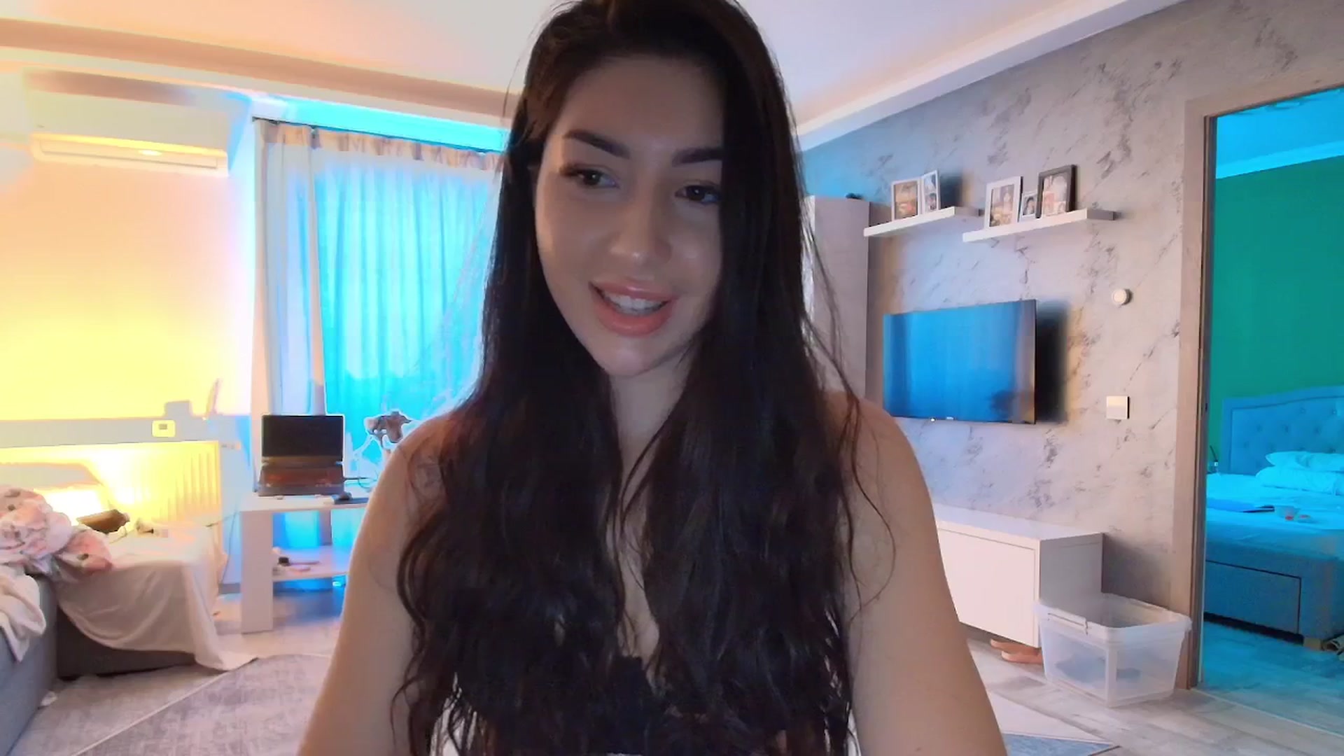 Gallery image thumbnail from JESSICAA's myfreecams stream on, 11/01/2025, 11:19 image 11 of 20