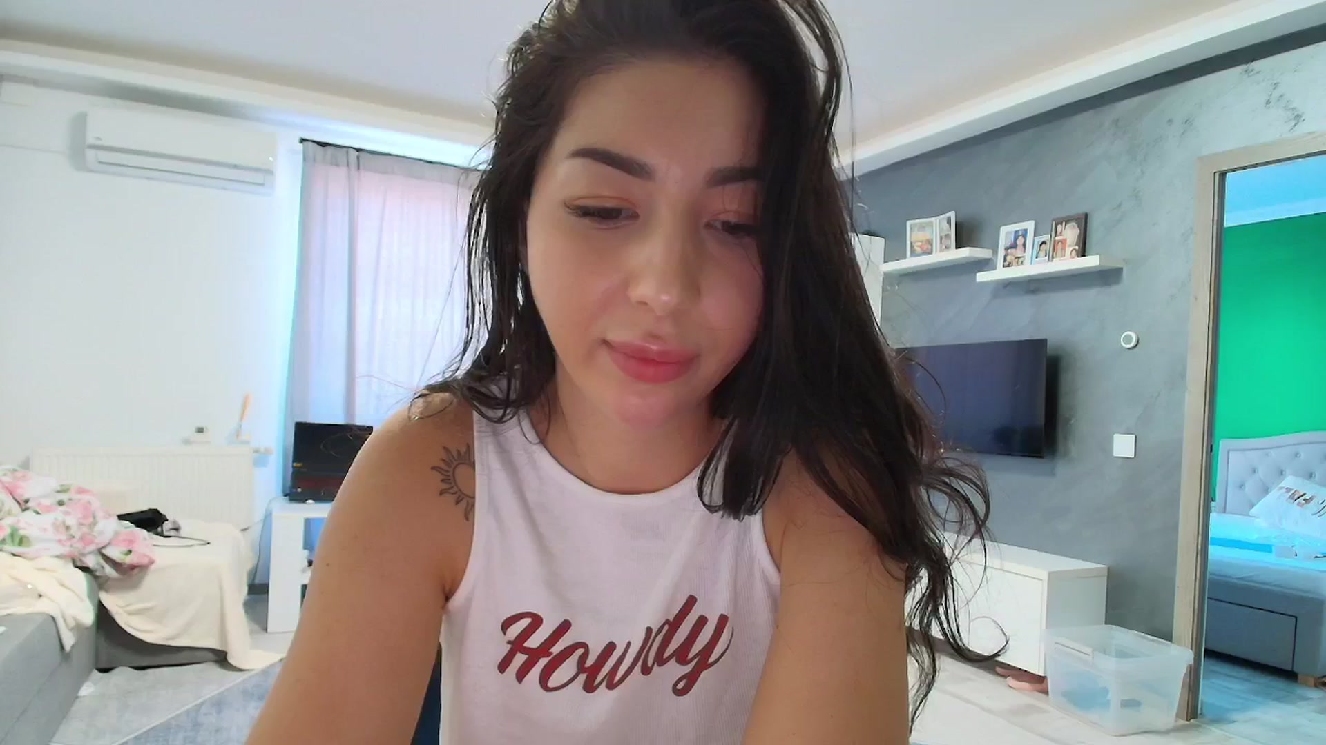 Gallery image thumbnail from JESSICAA's myfreecams stream on, 11/01/2025, 12:16 image 10 of 20