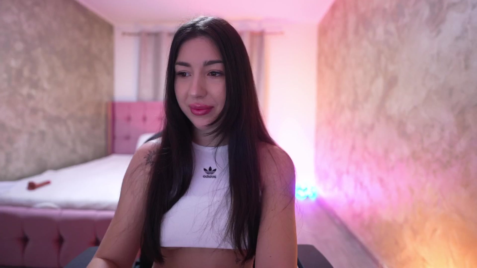Gallery image thumbnail from JESSICAA's myfreecams stream on, 12/16/2025, 19:08 image 1 of 20