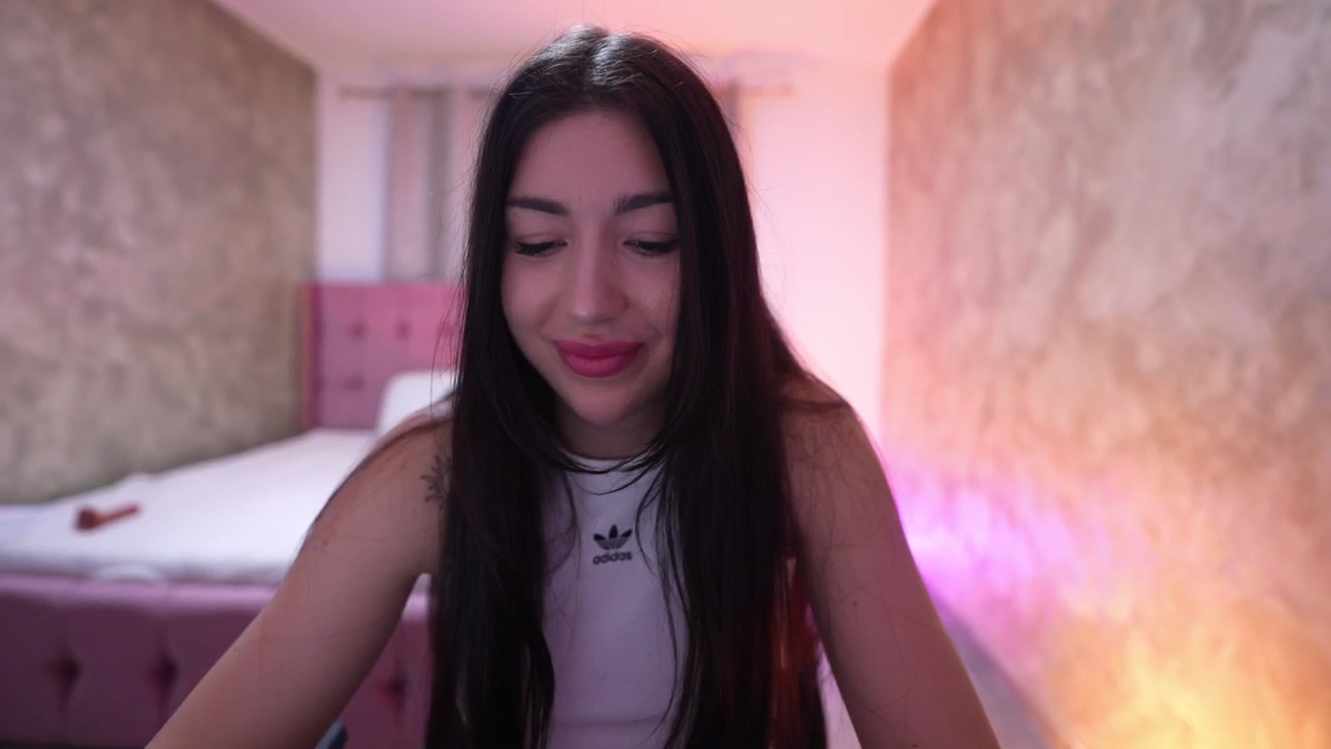 Gallery image thumbnail from JESSICAA's myfreecams stream on, 12/16/2025, 19:08 image 19 of 20