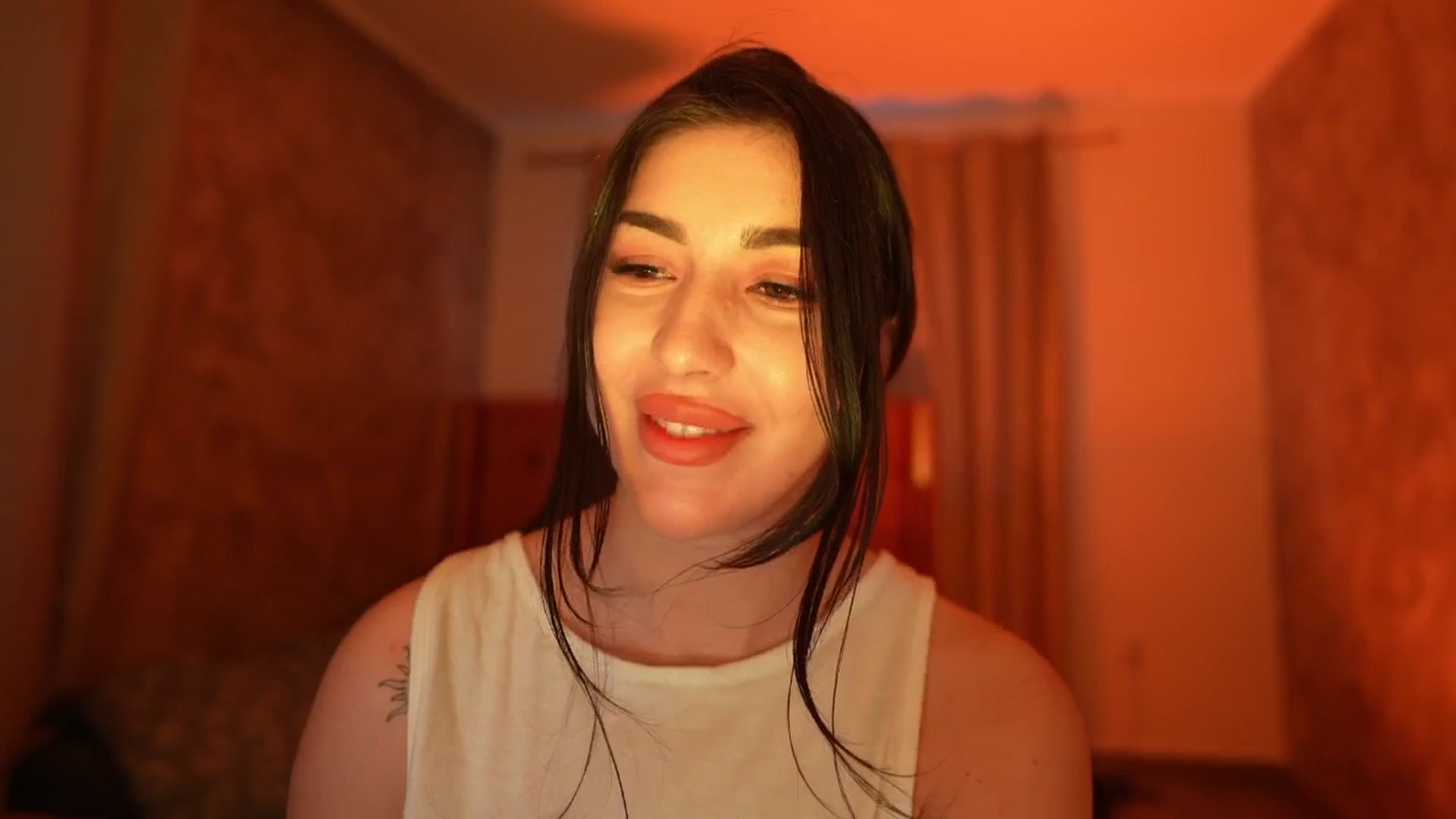 Gallery image thumbnail from JESSICAA's myfreecams stream on, 12/29/2025, 14:23 image 11 of 20