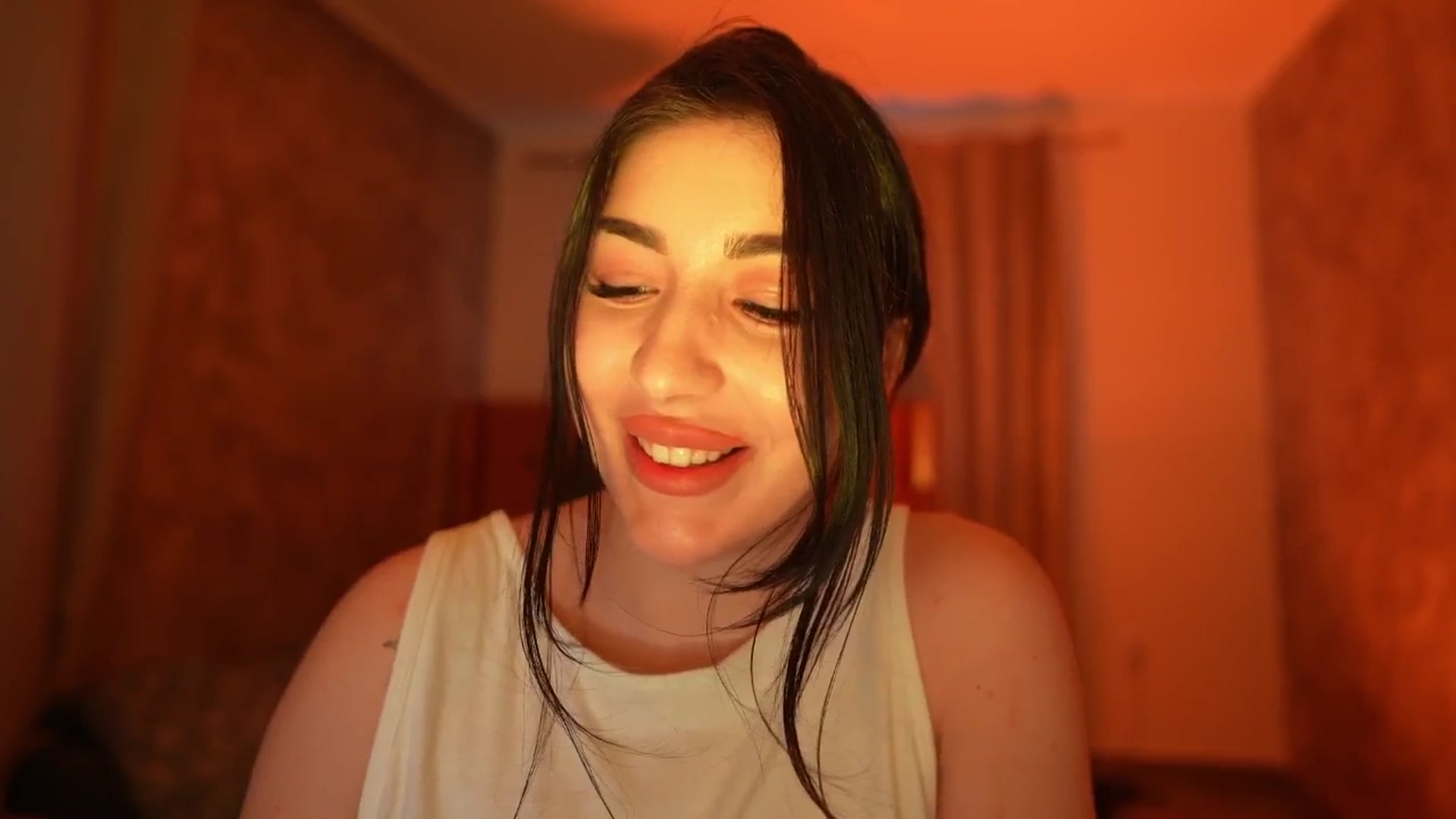 Gallery image thumbnail from JESSICAA's myfreecams stream on, 12/29/2025, 14:23 image 14 of 20