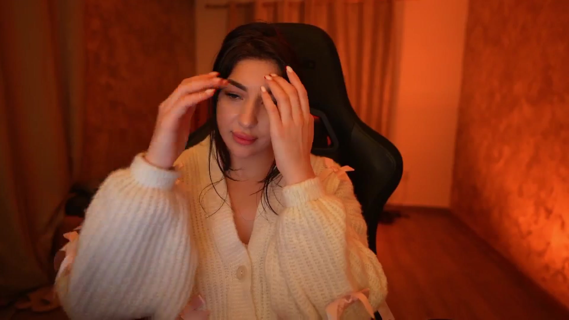 Gallery image thumbnail from JESSICAA's myfreecams stream on, 12/29/2025, 16:55 image 10 of 20