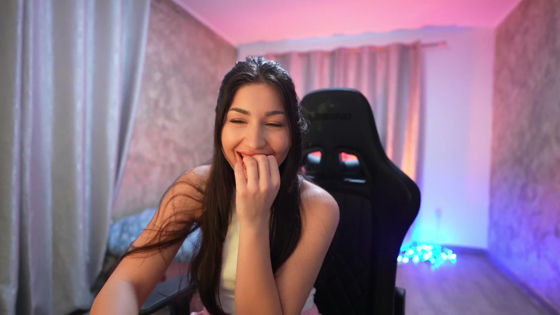 Gallery image thumbnail from JESSICAA's myfreecams stream on, 01/07/2026, 12:40 image 5 of 20