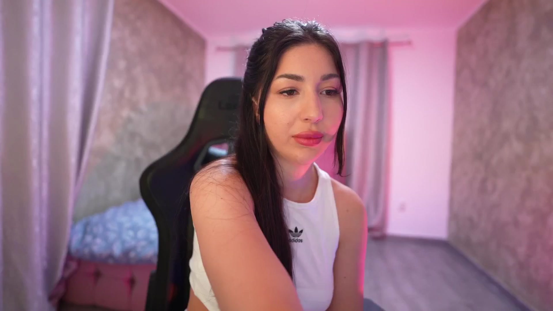 Gallery image thumbnail from JESSICAA's myfreecams stream on, 01/07/2026, 12:40 image 18 of 20