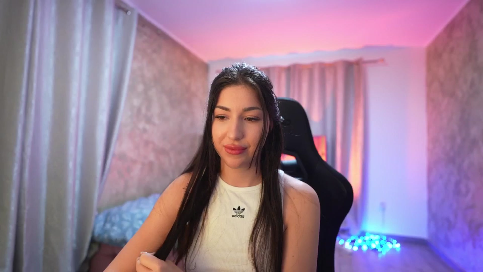 Gallery image thumbnail from JESSICAA's myfreecams stream on, 01/07/2026, 12:40 image 3 of 20