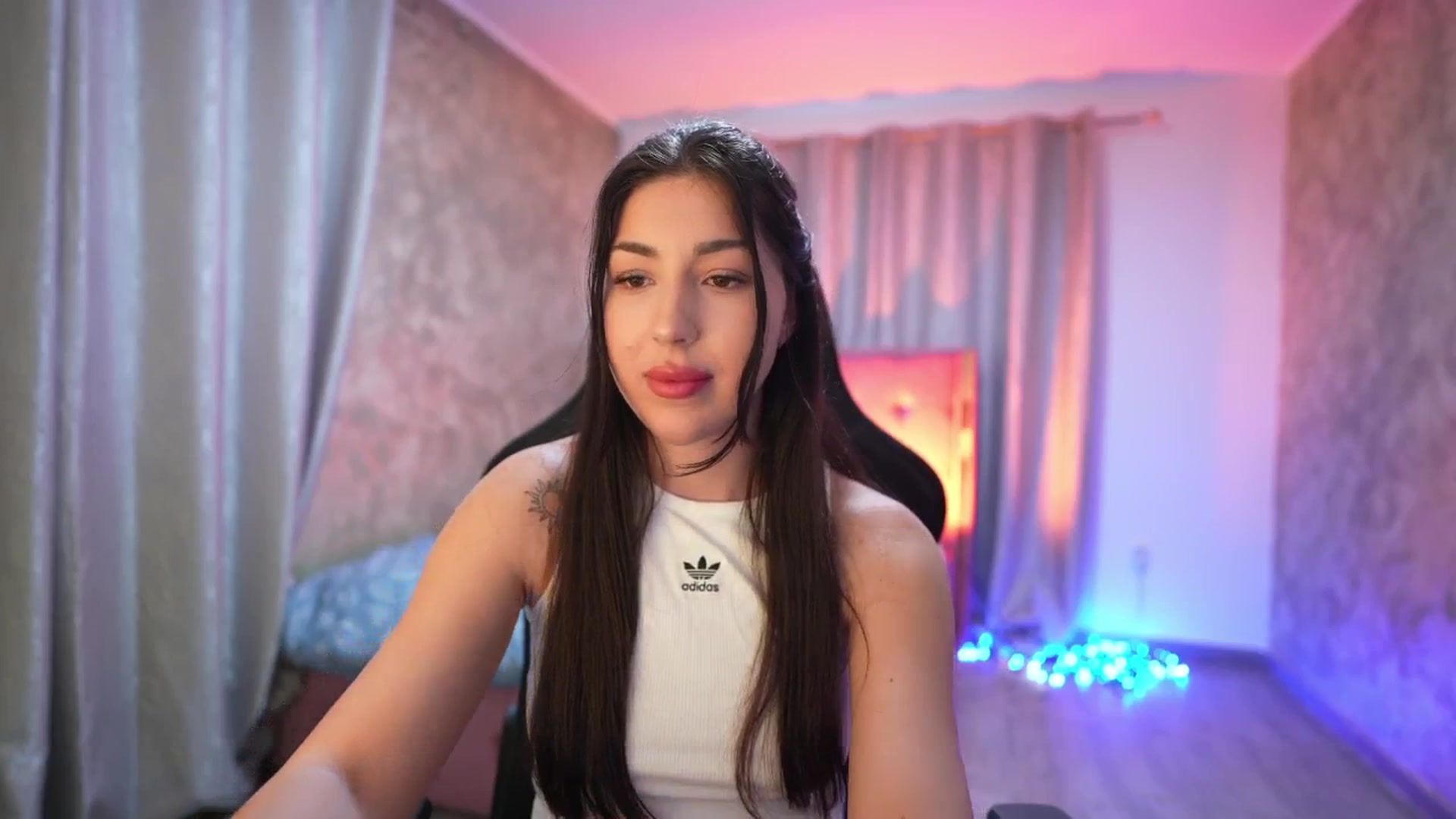 Gallery image thumbnail from JESSICAA's myfreecams stream on, 01/07/2026, 12:40 image 11 of 20