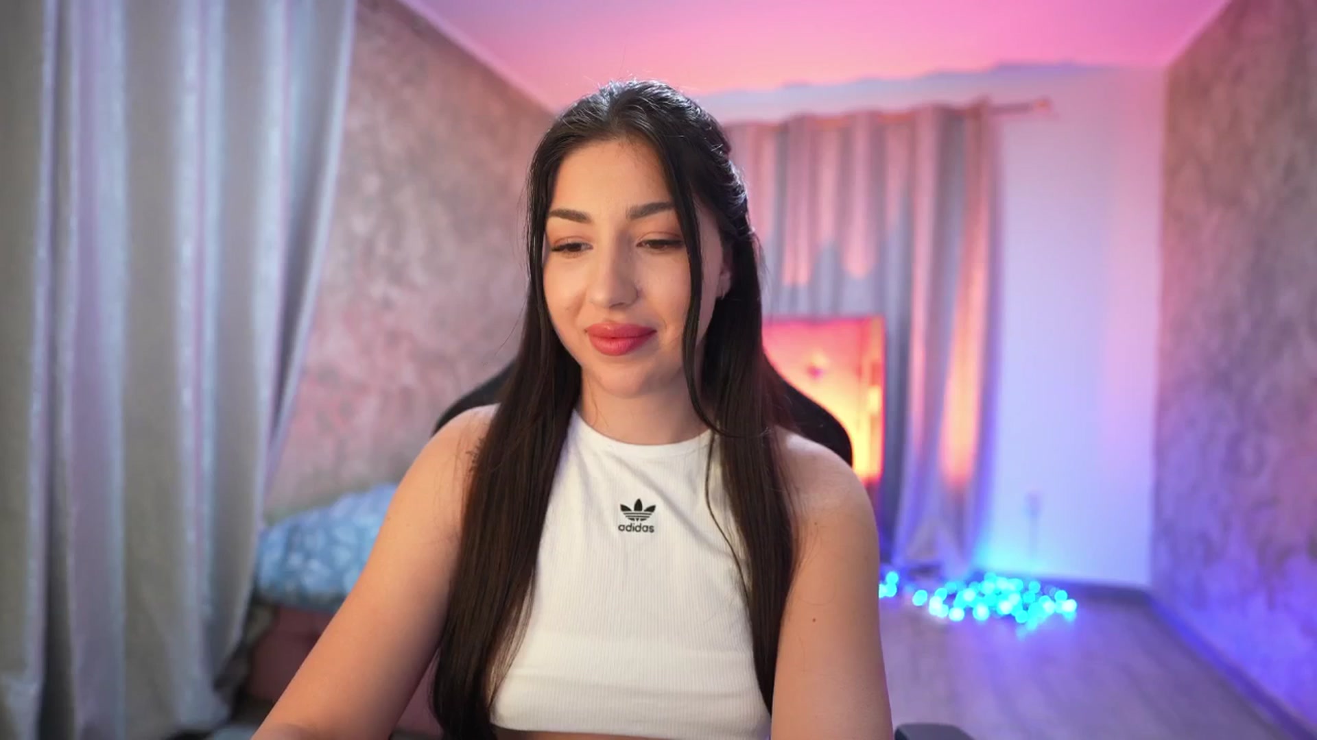Gallery image thumbnail from JESSICAA's myfreecams stream on, 01/07/2026, 12:40 image 12 of 20