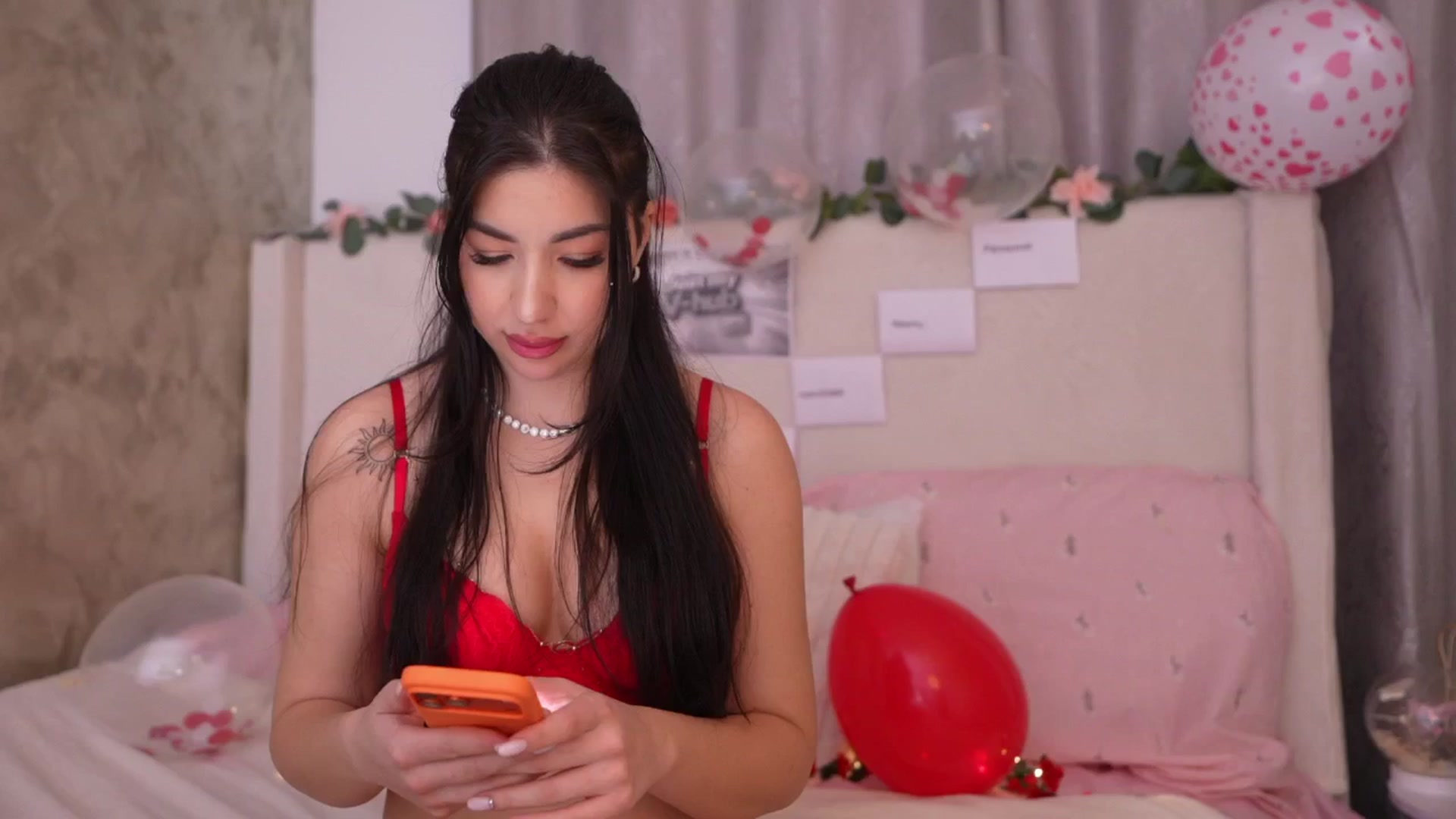 Gallery image thumbnail from JESSICAA's myfreecams stream on, 02/14/2026, 15:15 image 1 of 20